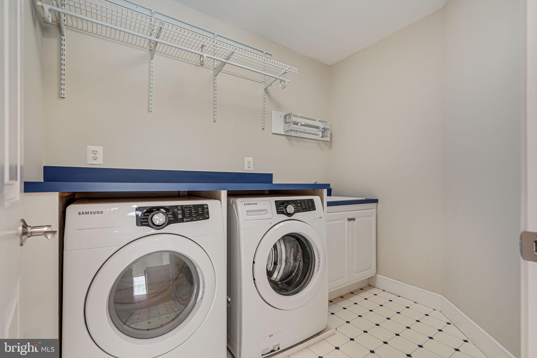 OVERLEE - Residential