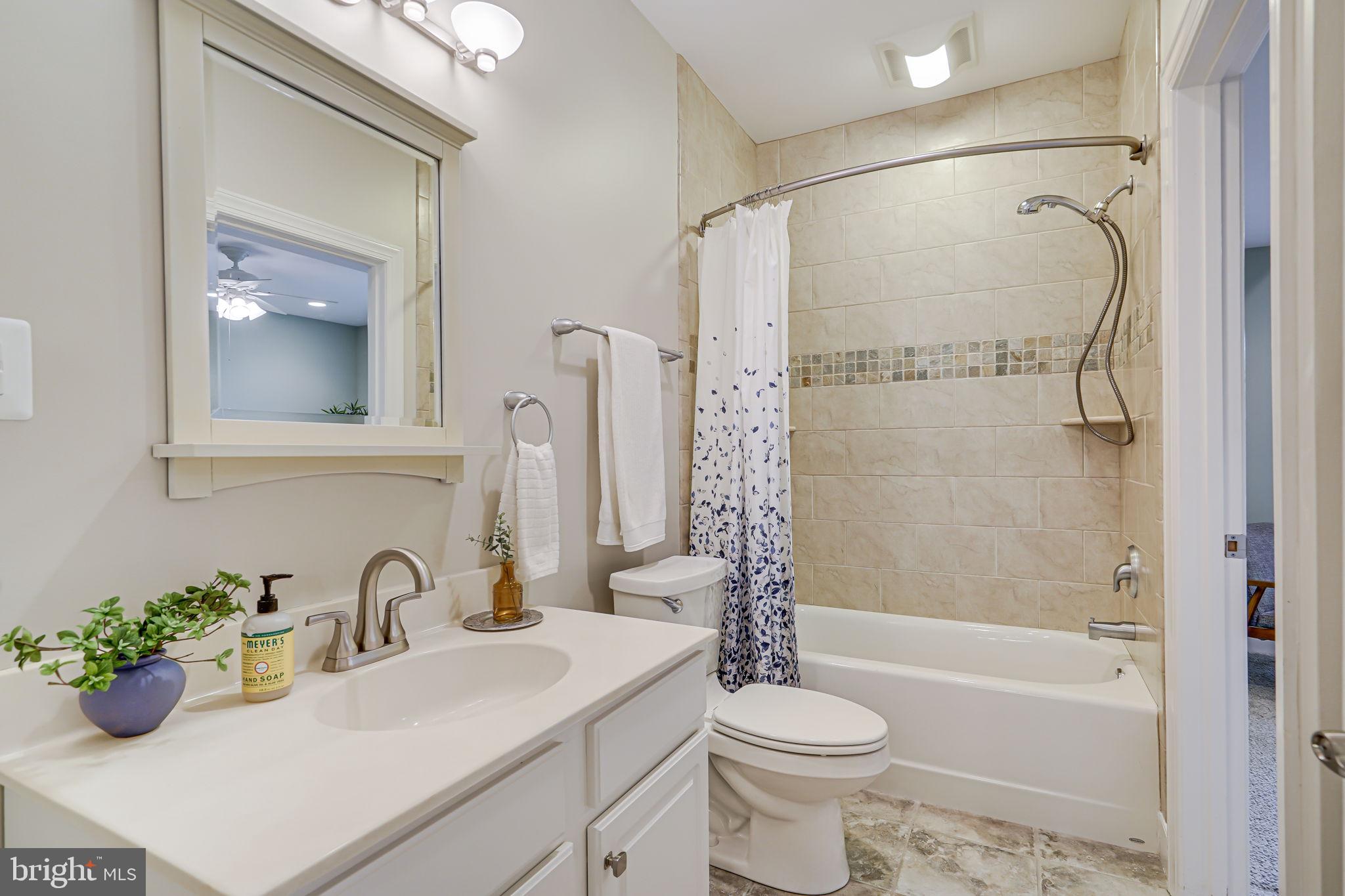 OVERLEE - Residential