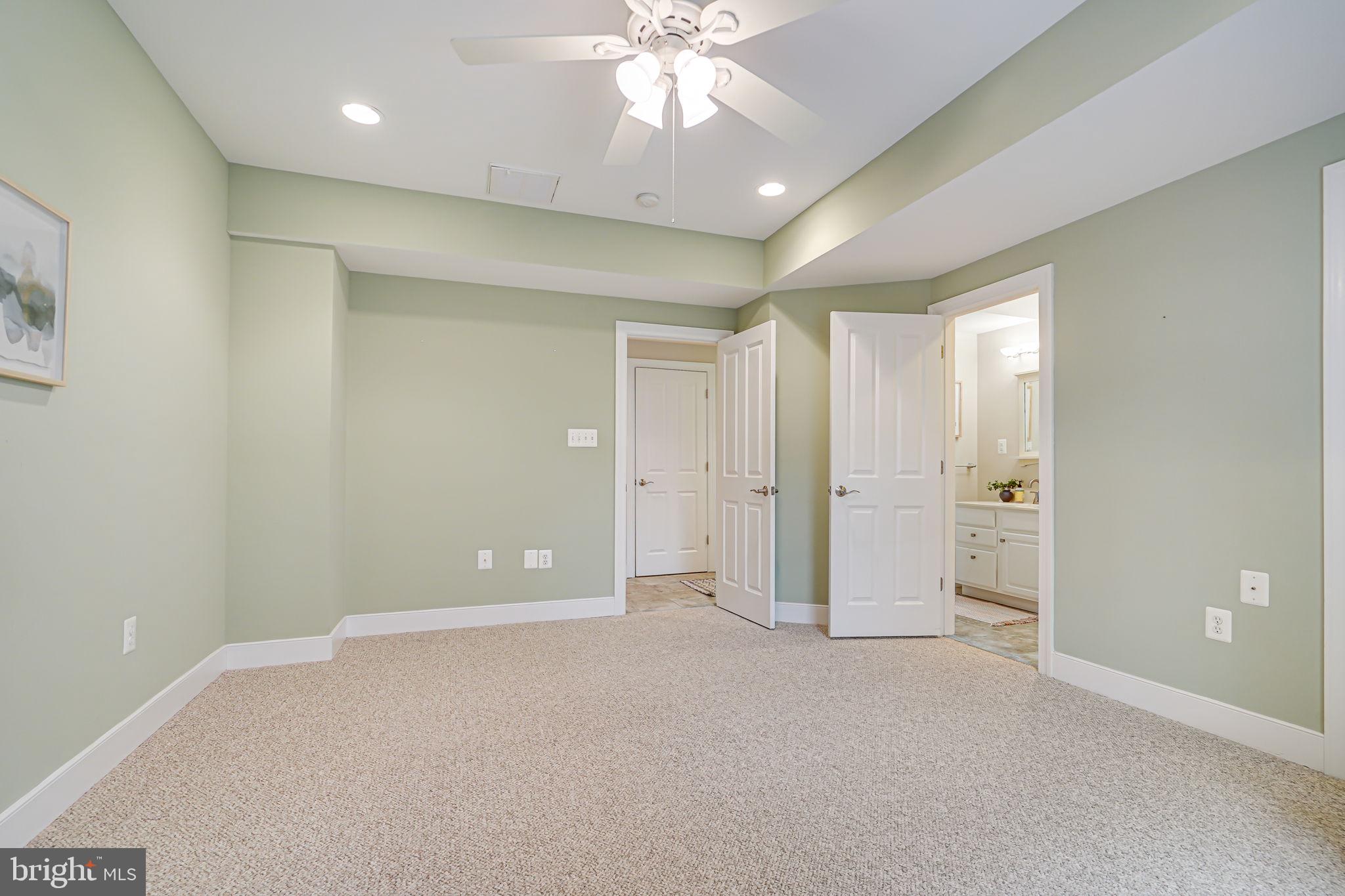 OVERLEE - Residential