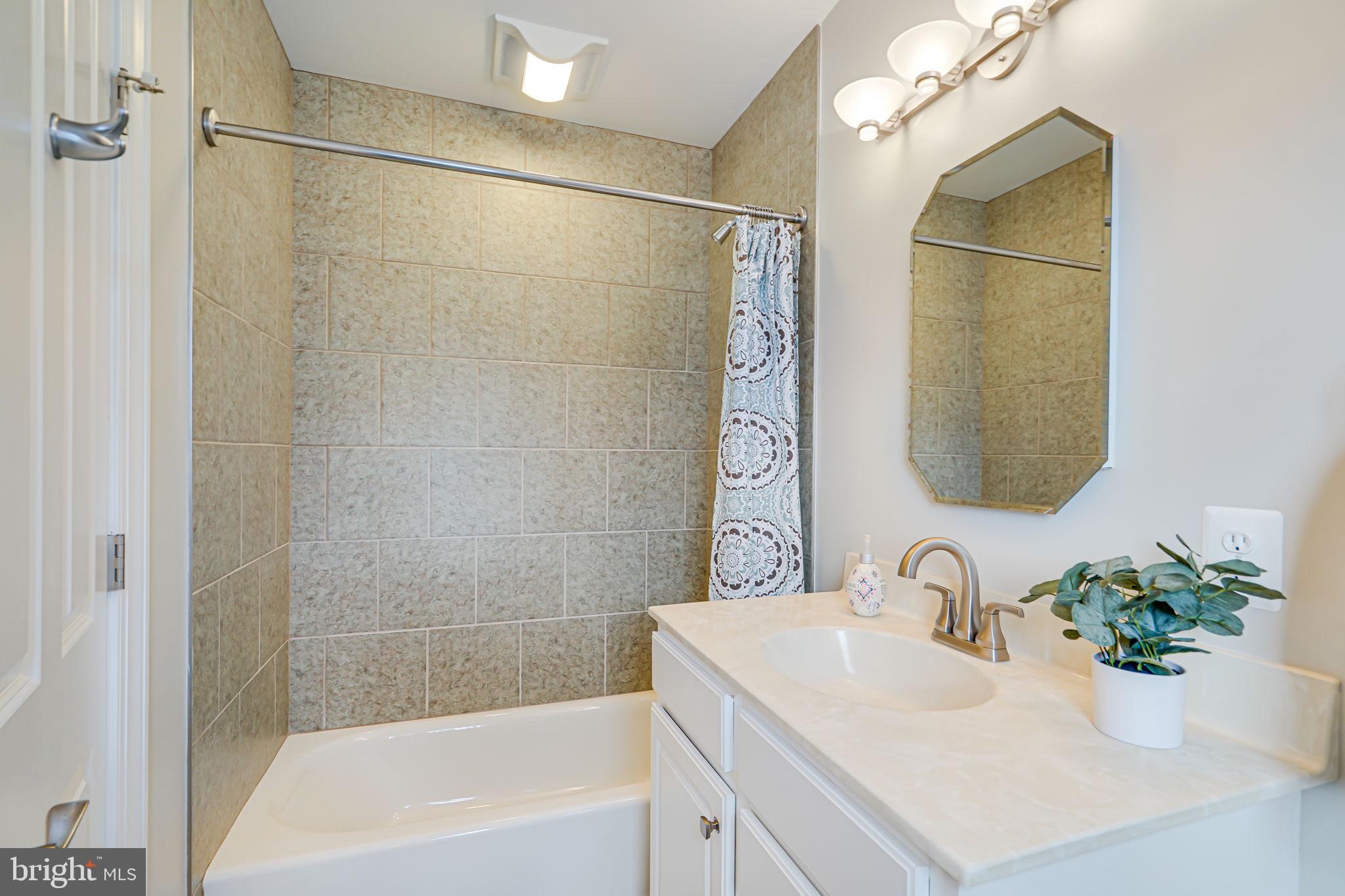 OVERLEE - Residential