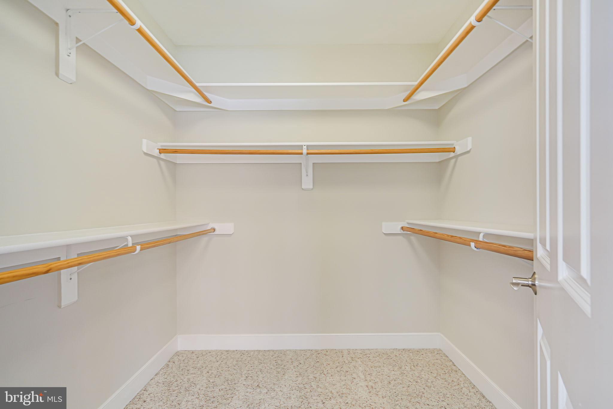 OVERLEE - Residential