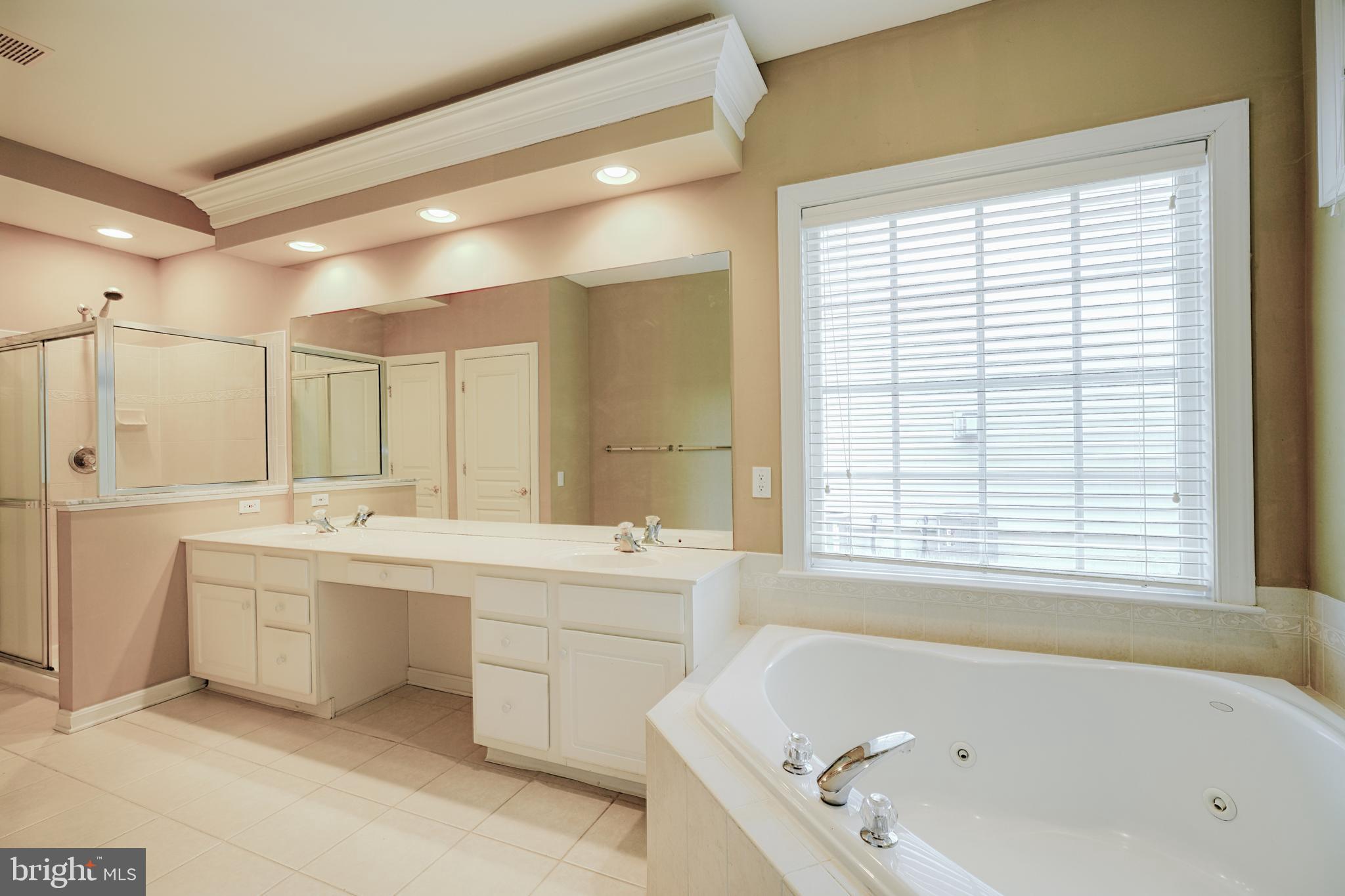 RIDINGS AT HUN RUN - Residential