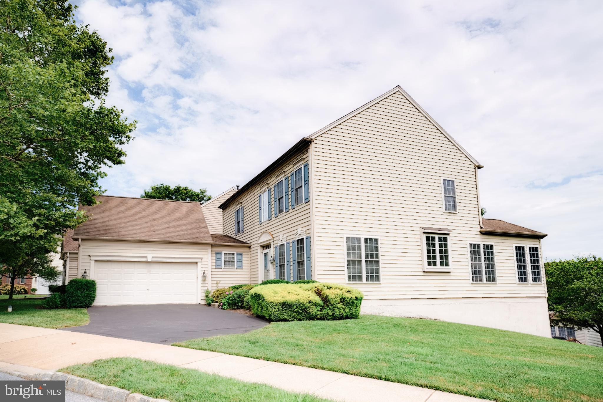 15 RIDINGS WAY