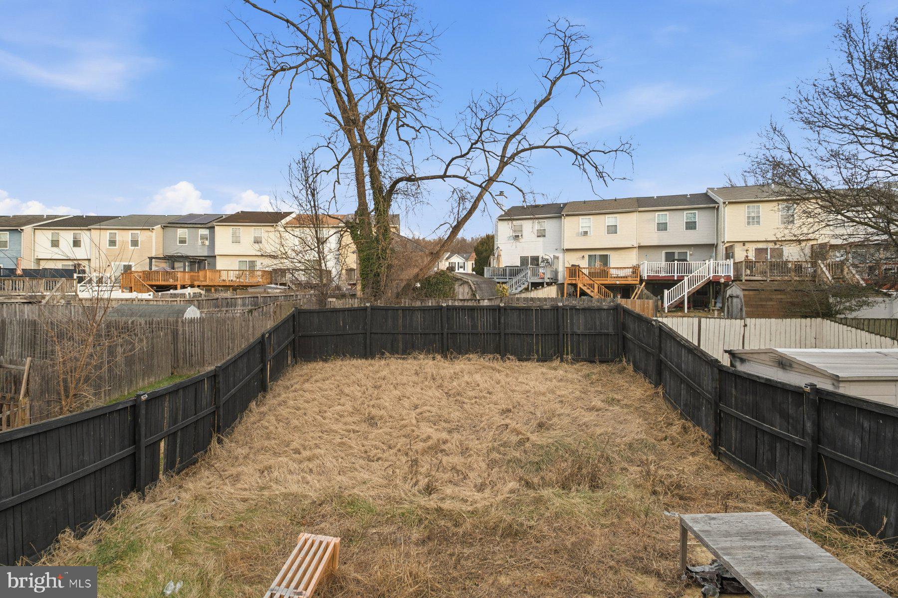 CARROLLWOOD MANOR - Residential