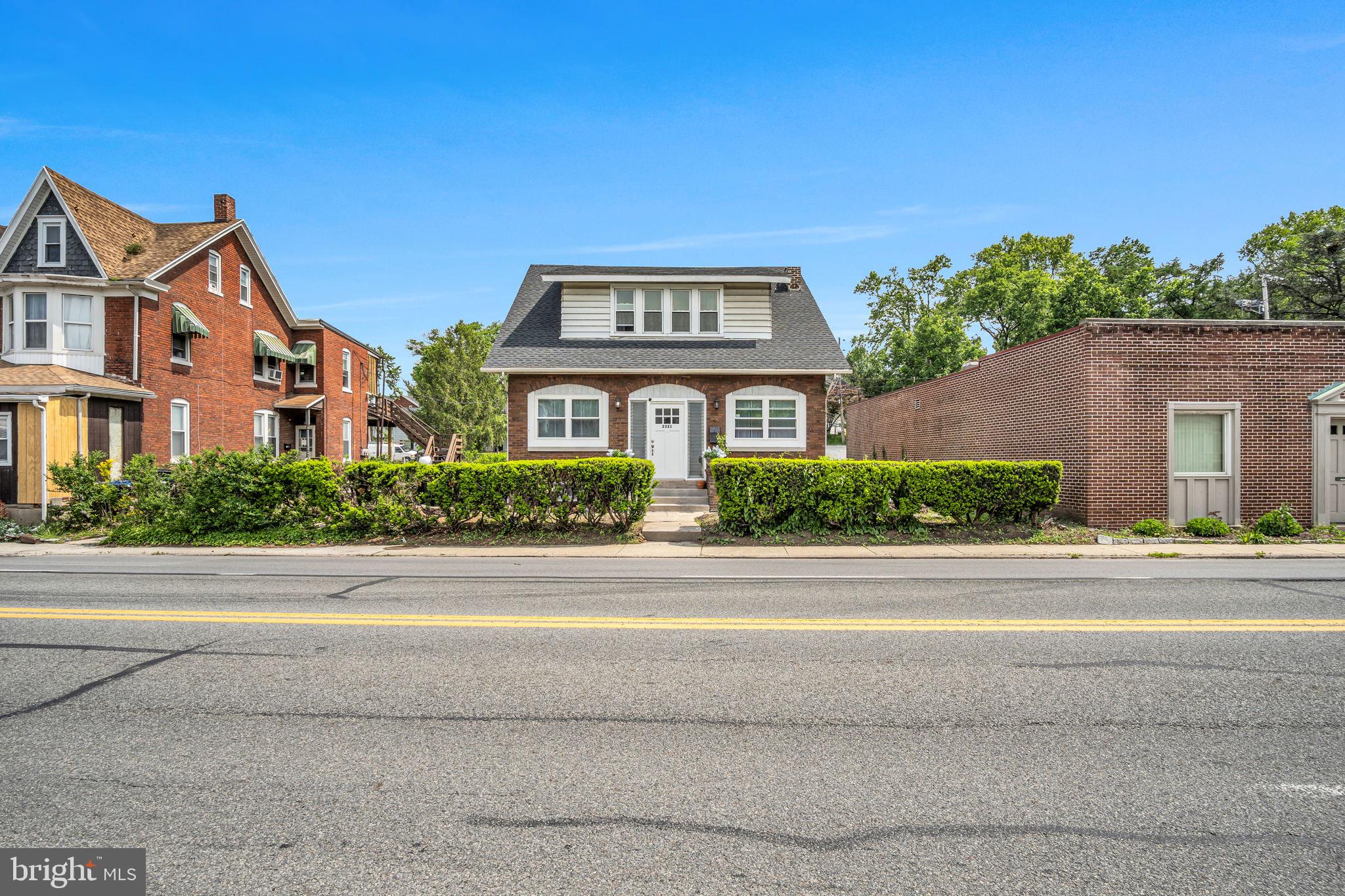 2321 WALNUT STREET