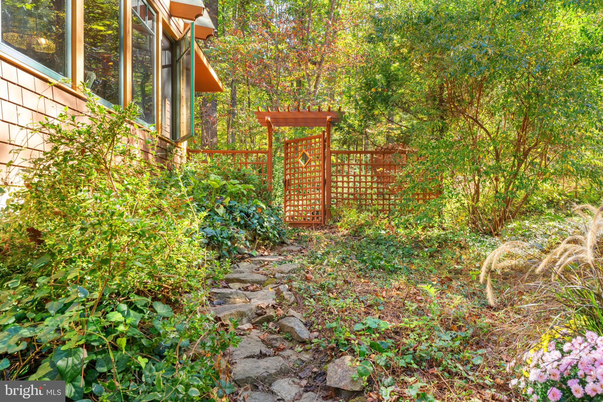 RAPPAHANNOCK MT ESTATES - Residential