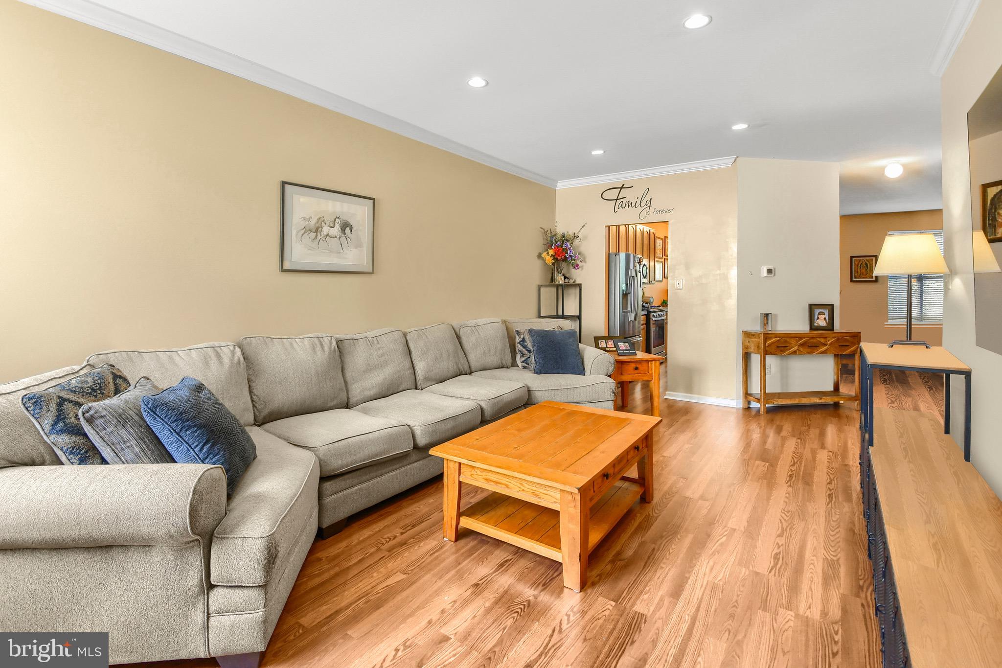 425 NOTTINGHAM LANE