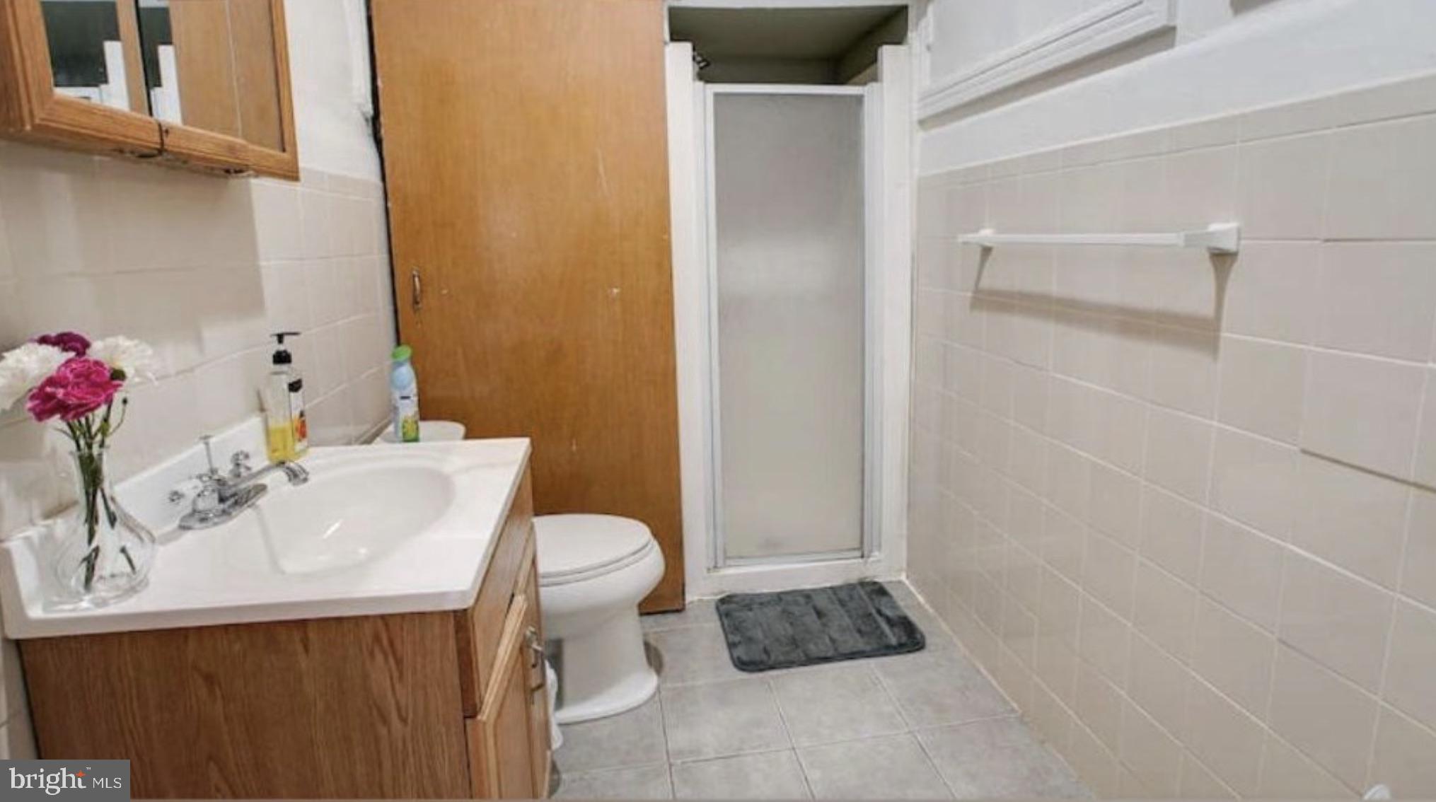 RITTENHOUSE SQUARE - Residential Income