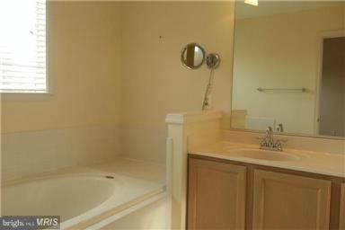 CENTRE RIDGE - Residential Lease