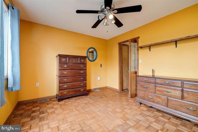 EGYPT BEND ESTATES - Residential