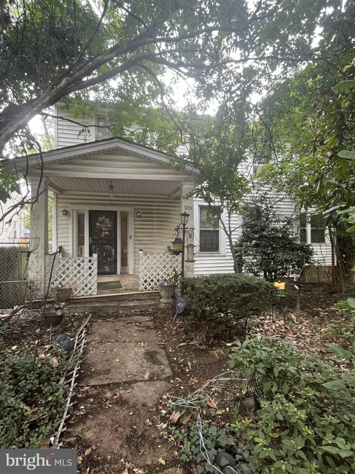 3201 7th Street NE