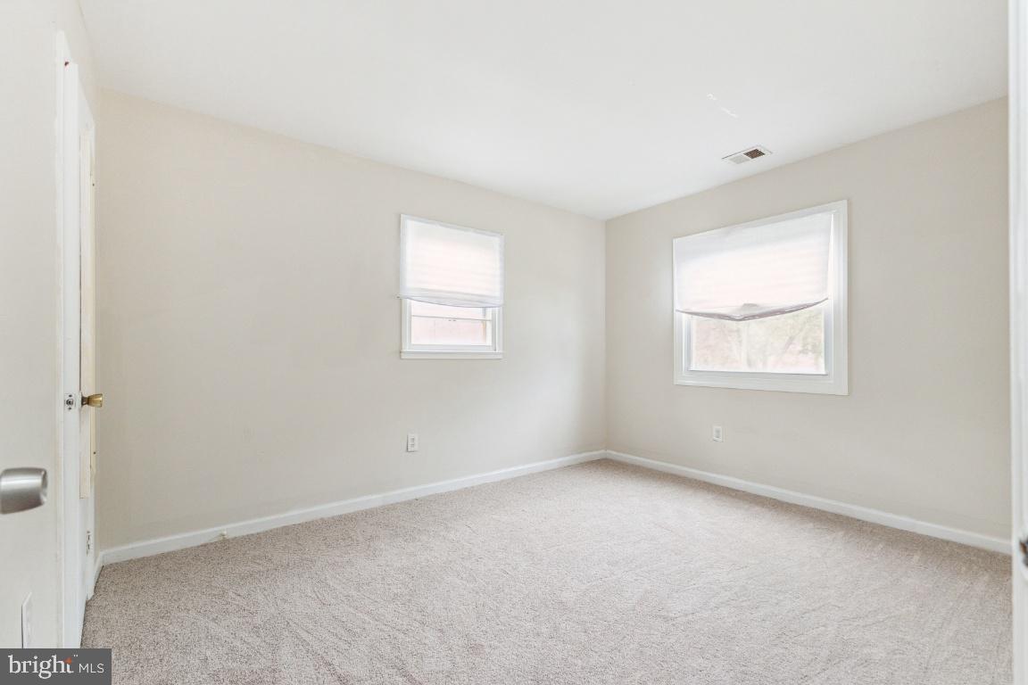 DALE CITY - Residential Lease