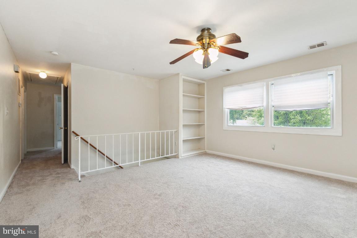 DALE CITY - Residential Lease