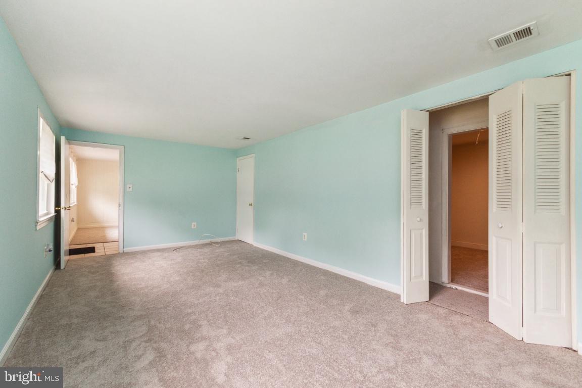 DALE CITY - Residential Lease