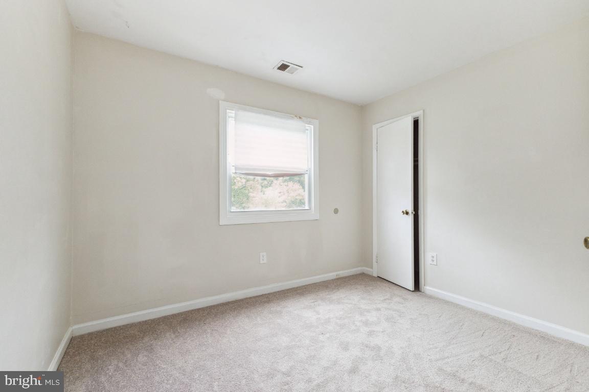 DALE CITY - Residential Lease