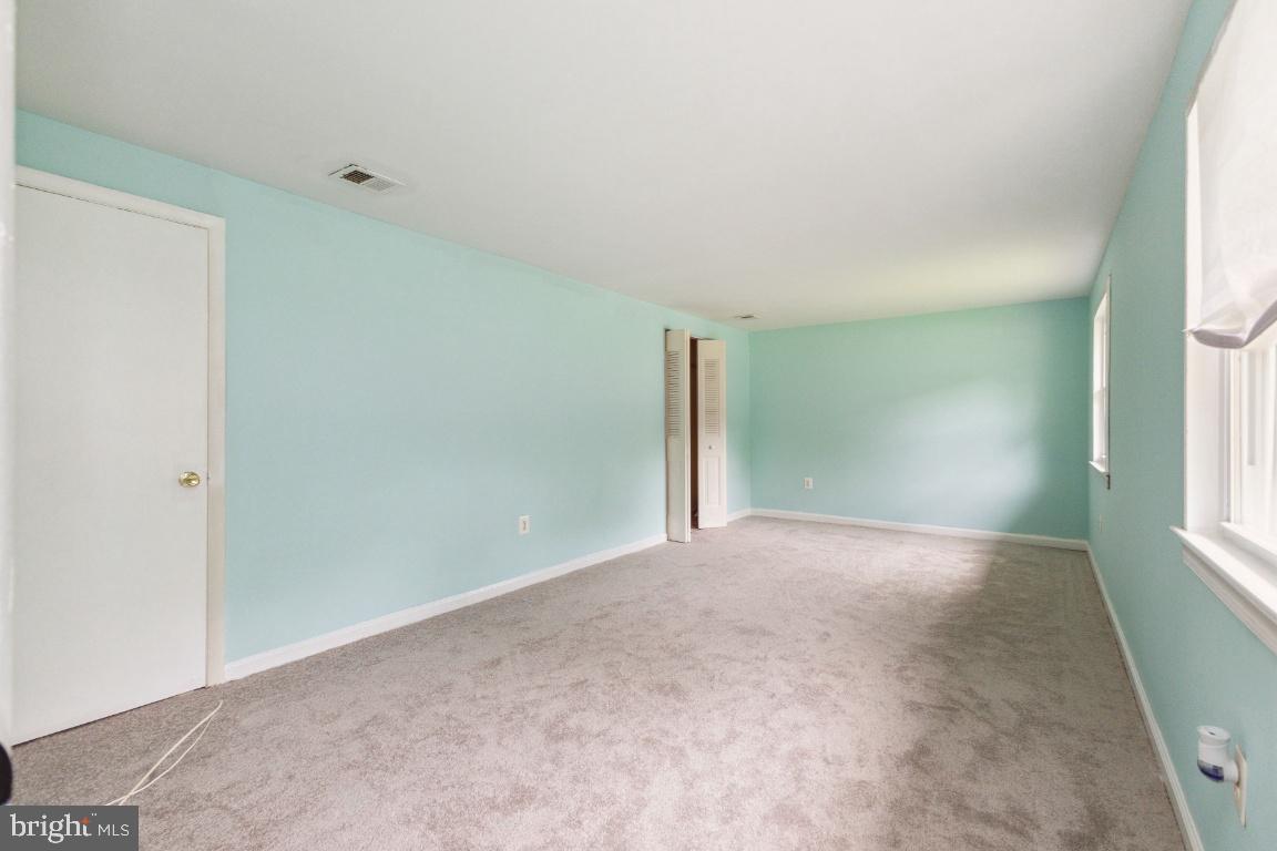 DALE CITY - Residential Lease