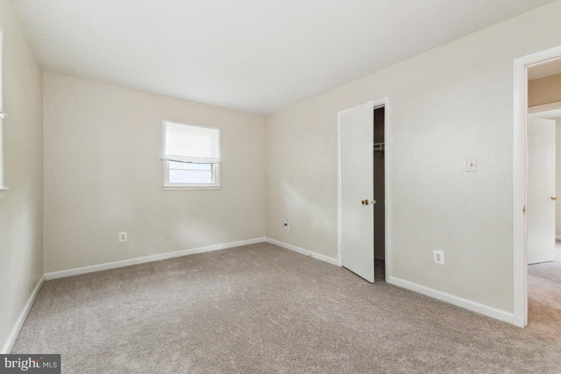 DALE CITY - Residential Lease