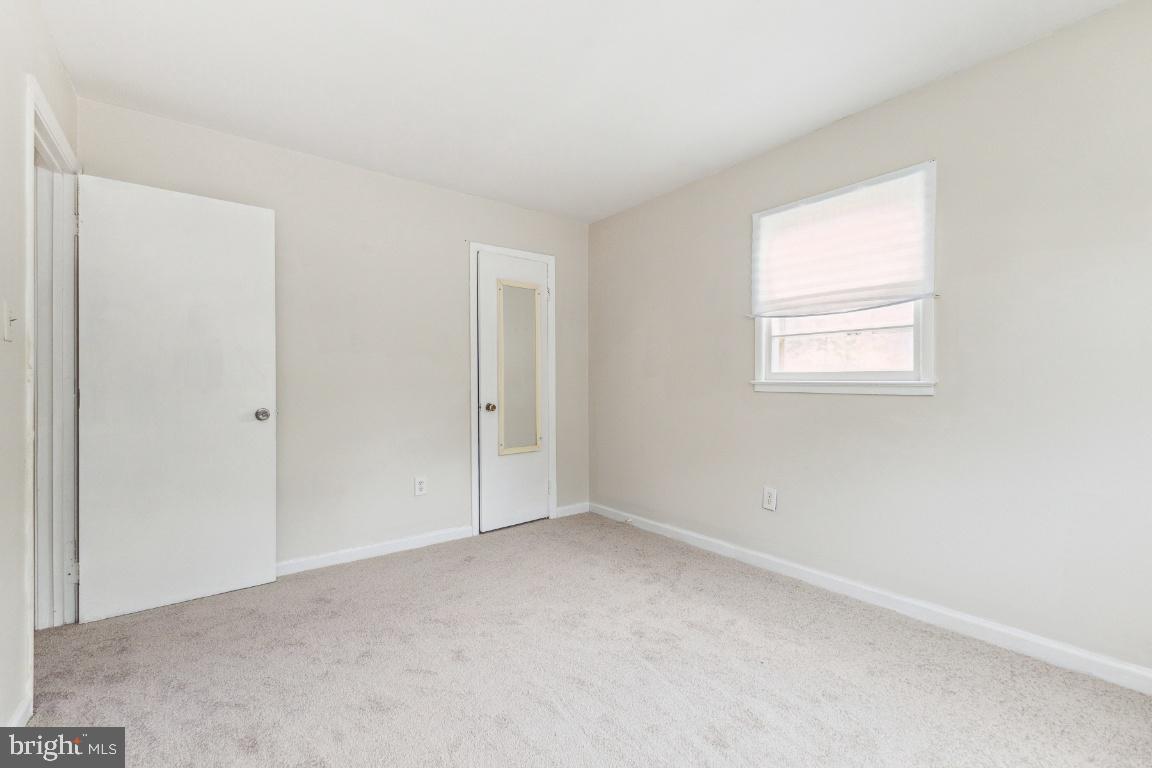 DALE CITY - Residential Lease