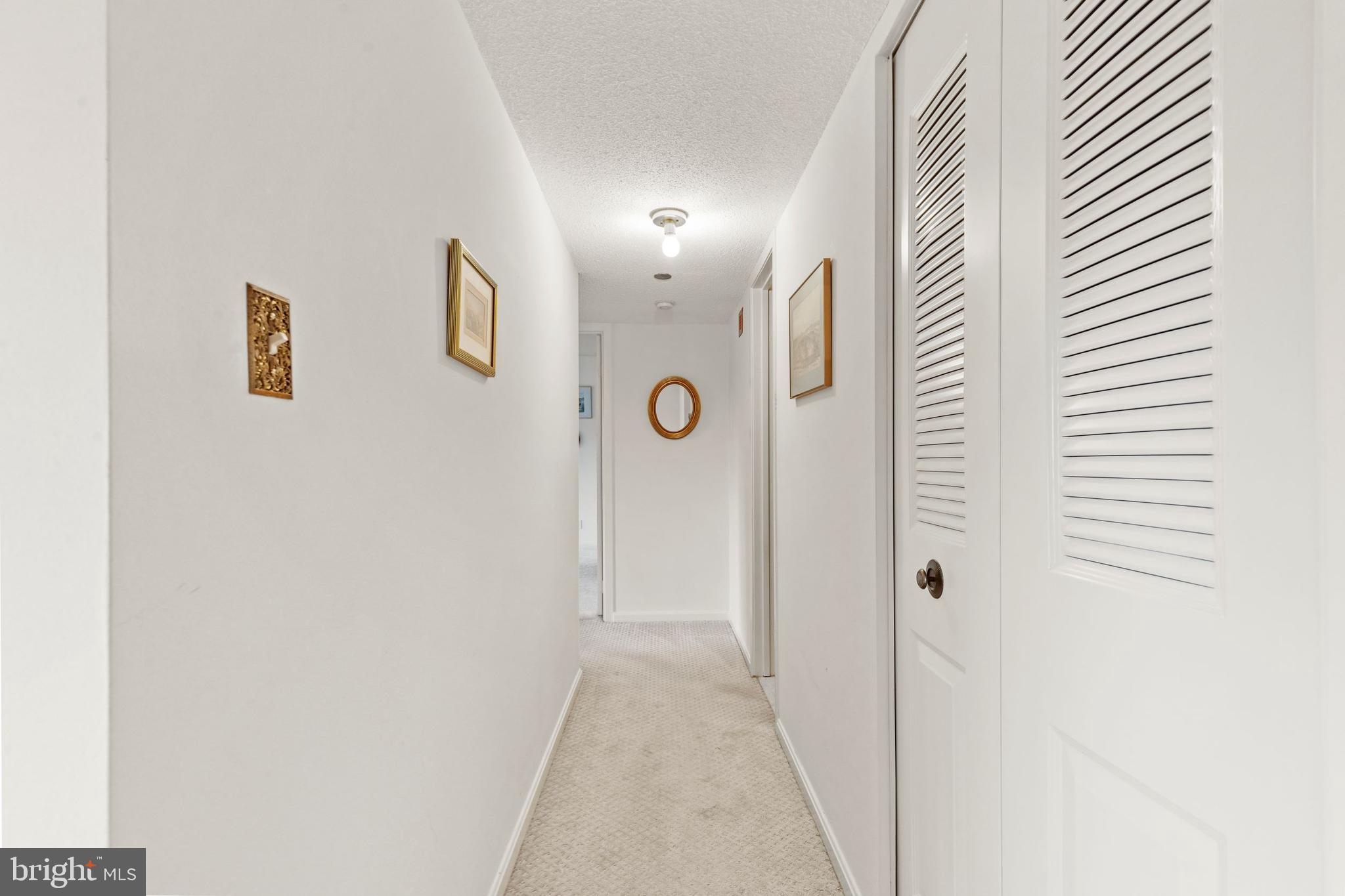 SKYLINE HOUSE - Residential