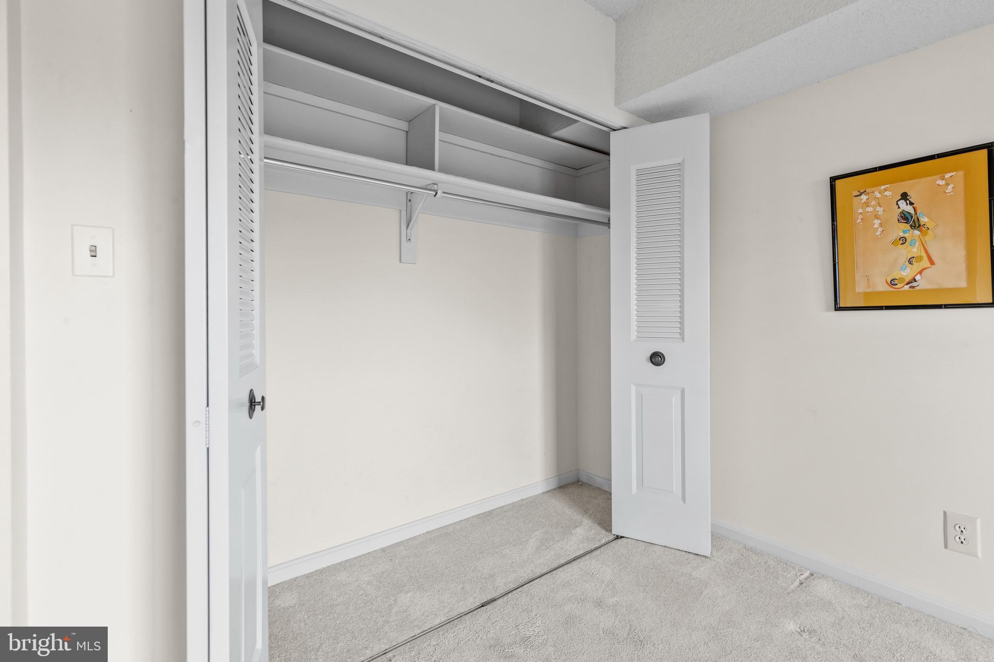 SKYLINE HOUSE - Residential