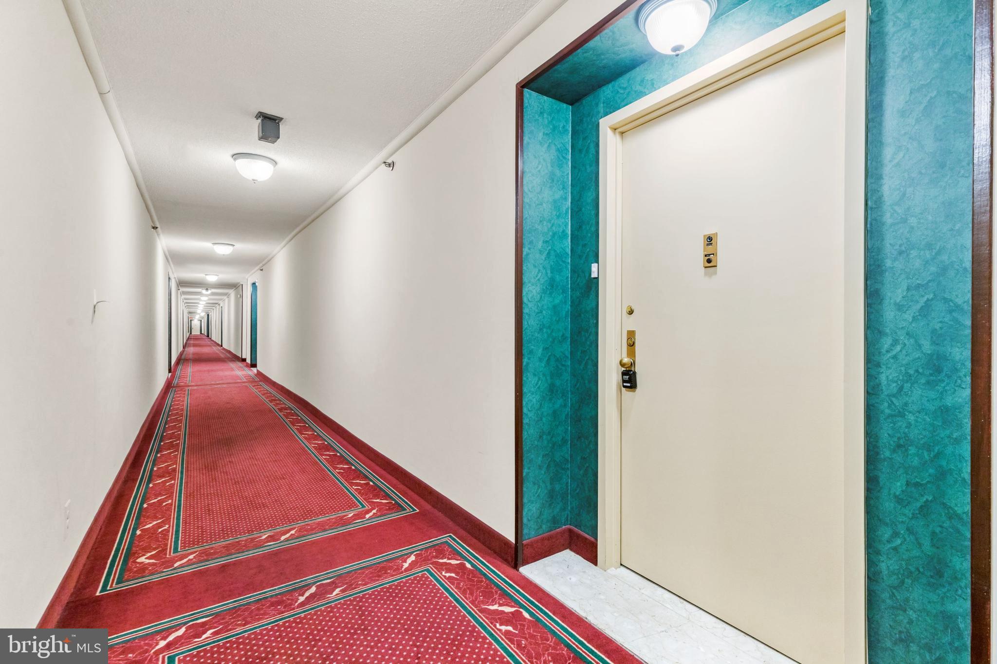 SKYLINE HOUSE - Residential