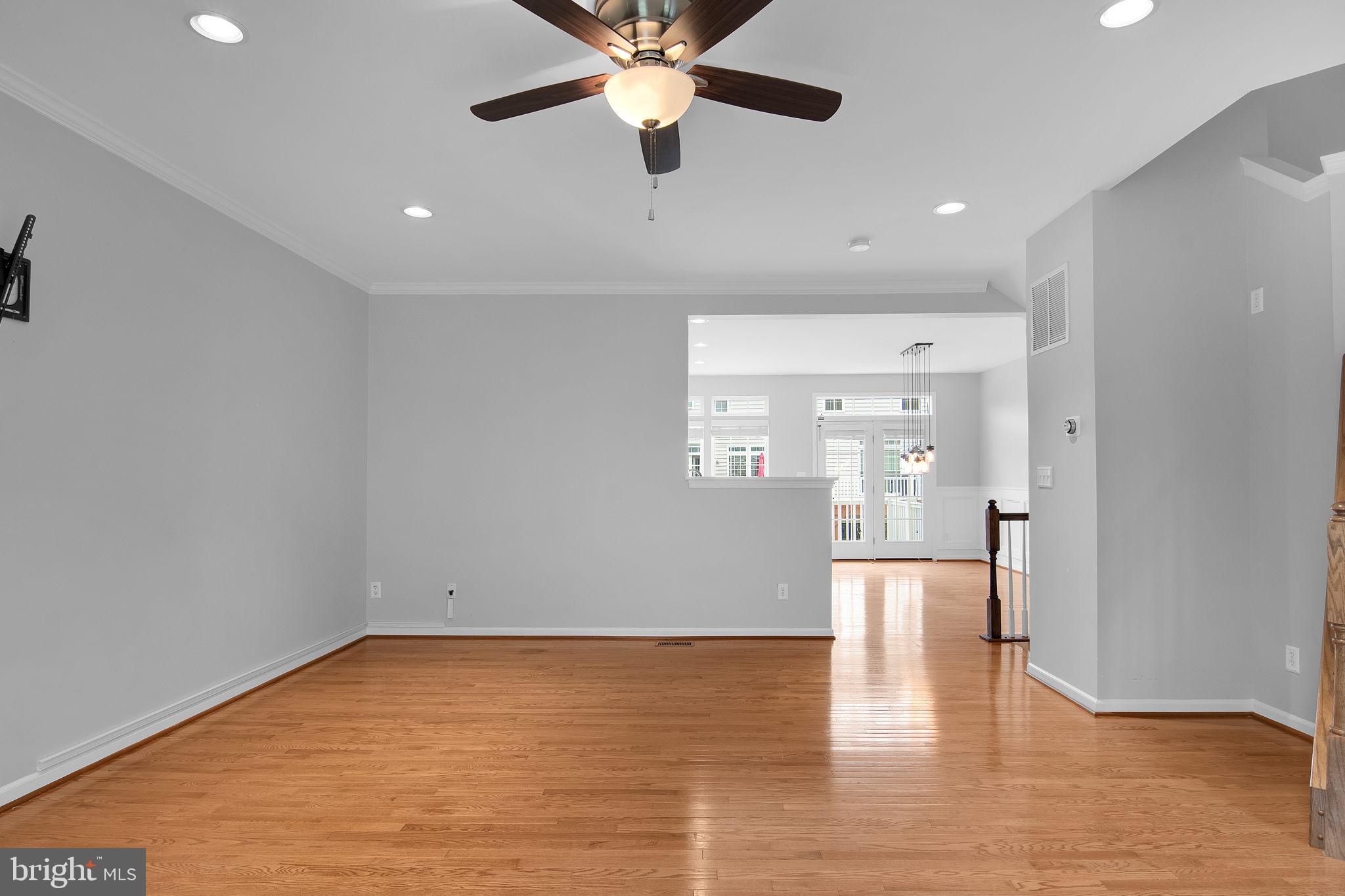 POTOMAC CLUB - Residential Lease