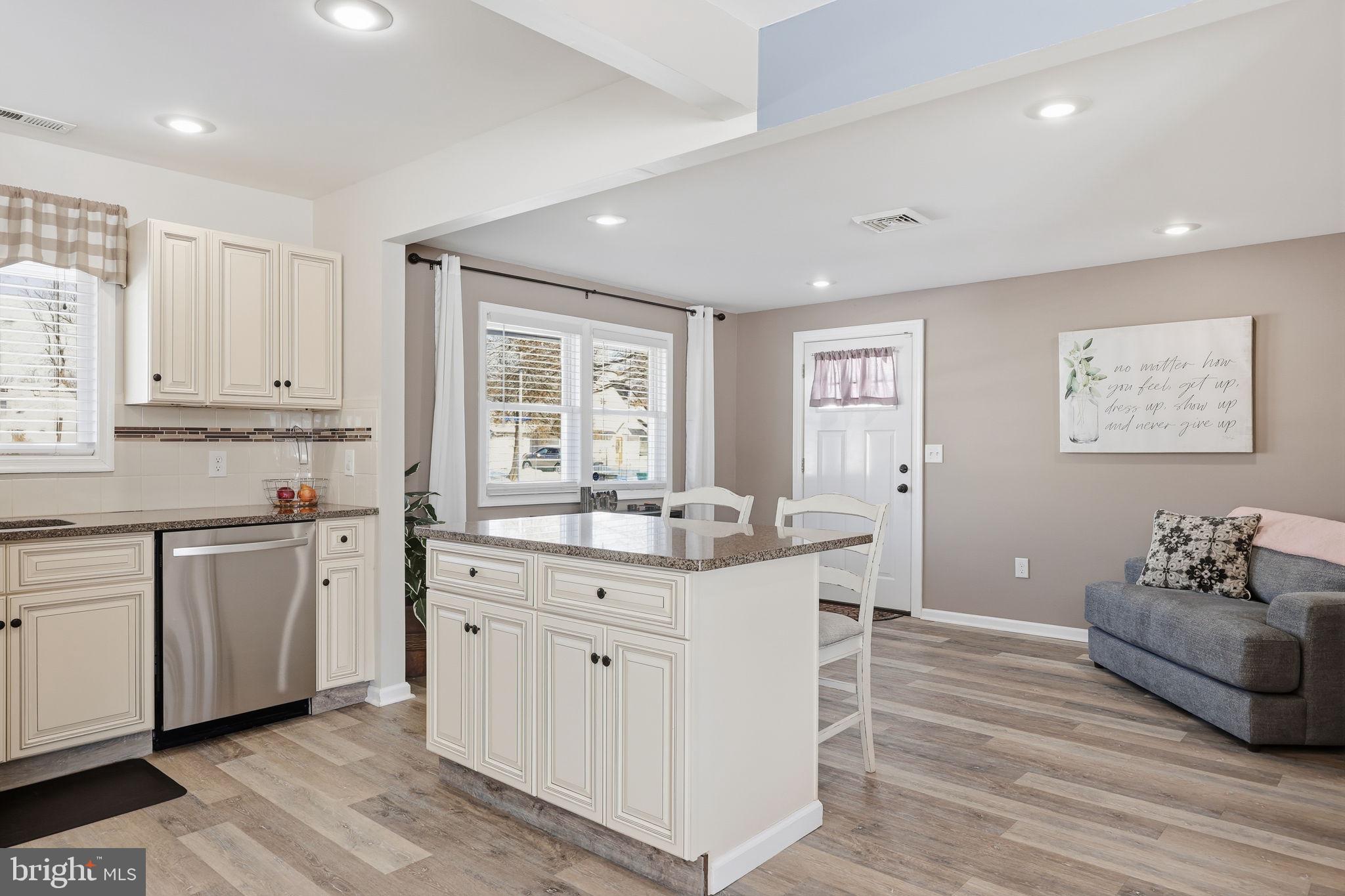 RED CEDAR HILL - Residential