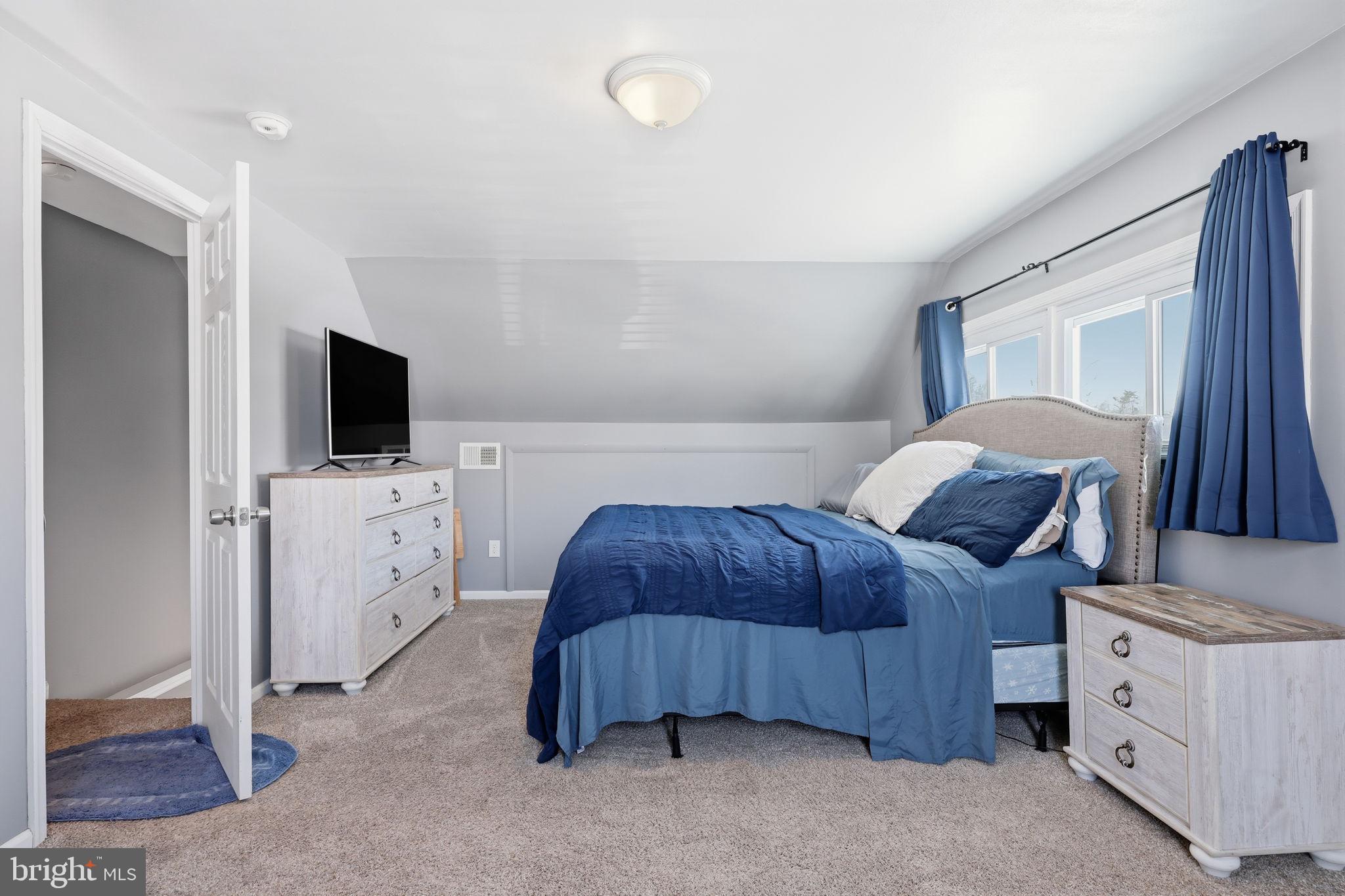 RED CEDAR HILL - Residential