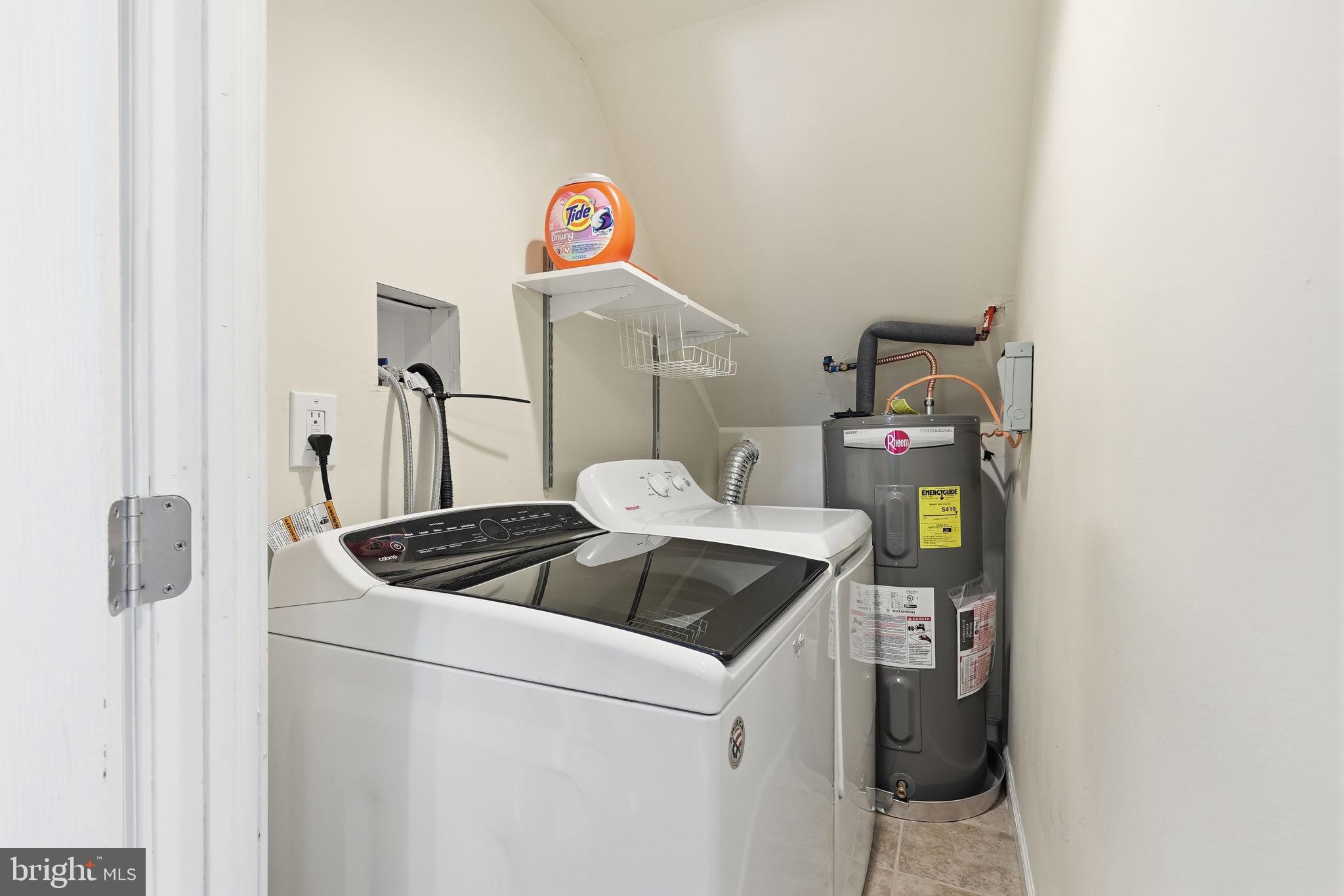 RED CEDAR HILL - Residential