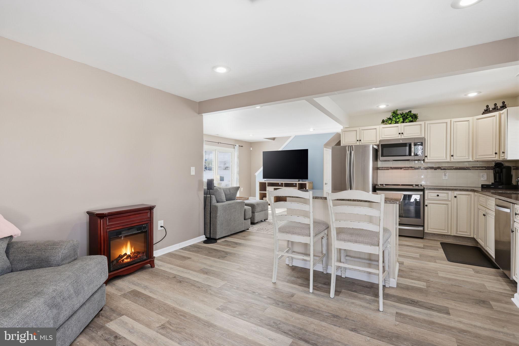 RED CEDAR HILL - Residential