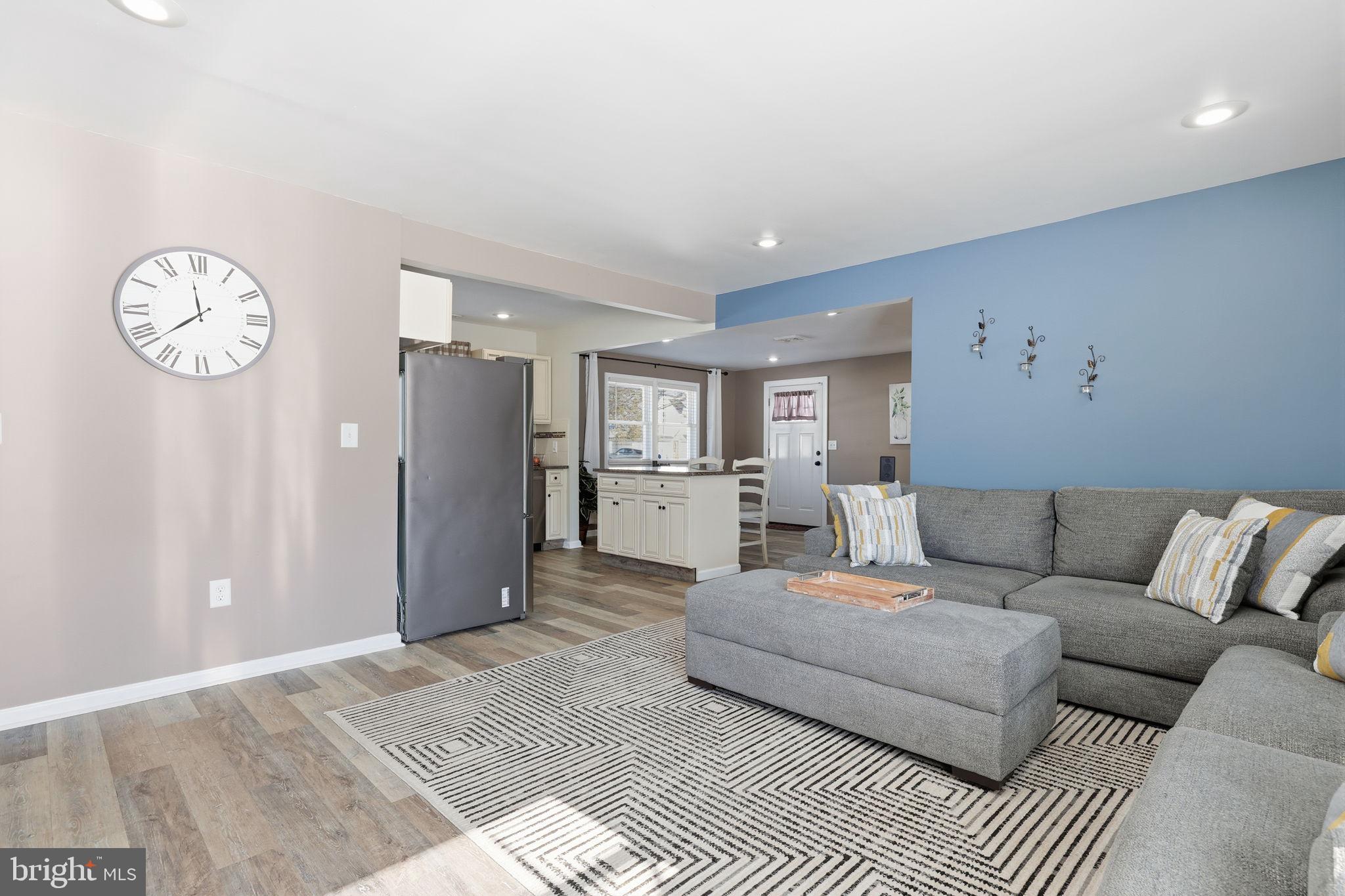 RED CEDAR HILL - Residential