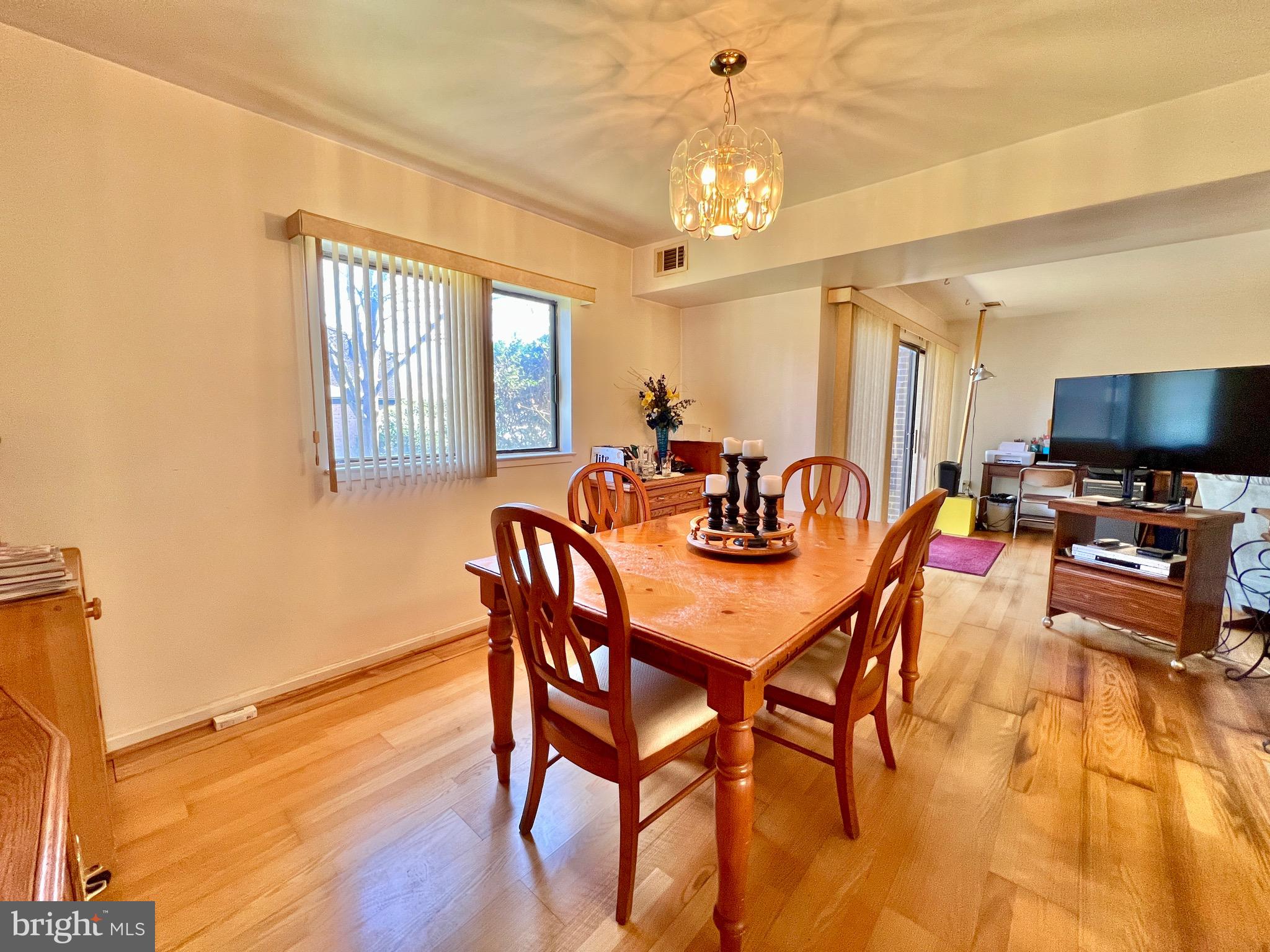 HAWTHORNE VILLAGE - Residential