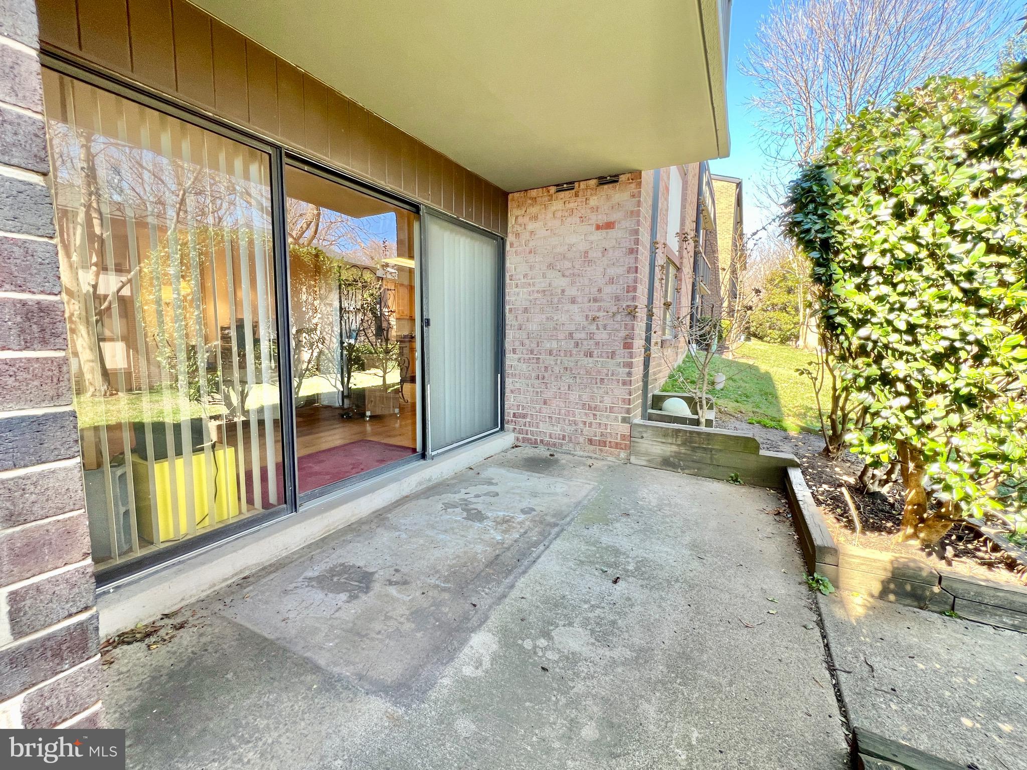 HAWTHORNE VILLAGE - Residential