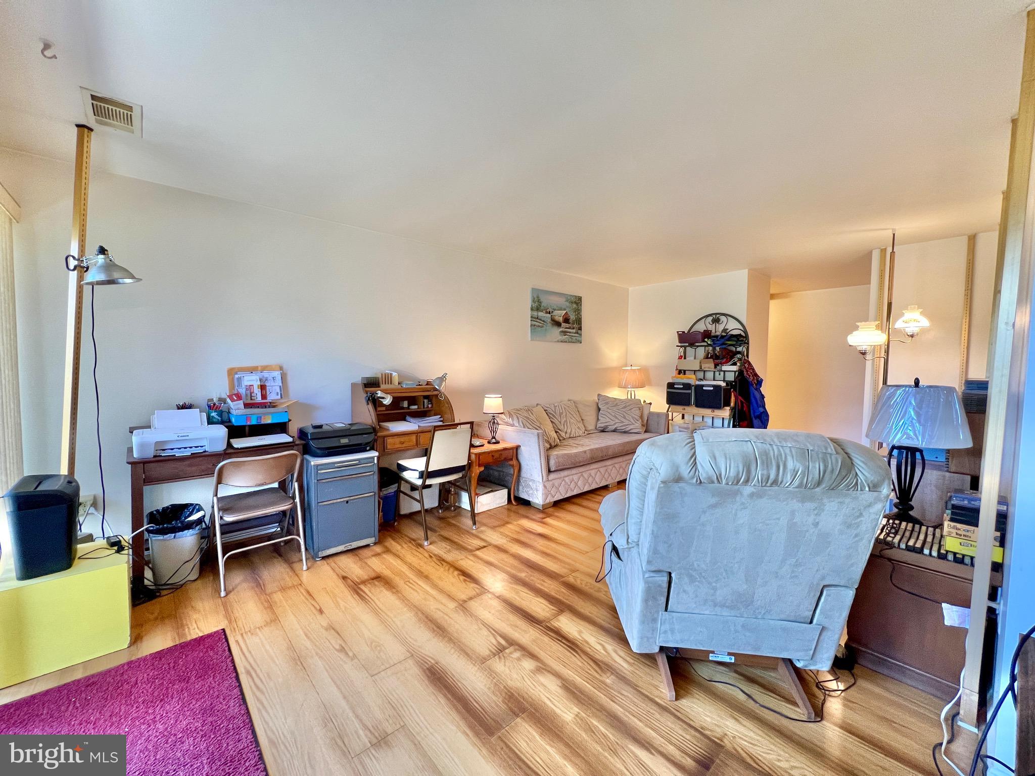 HAWTHORNE VILLAGE - Residential