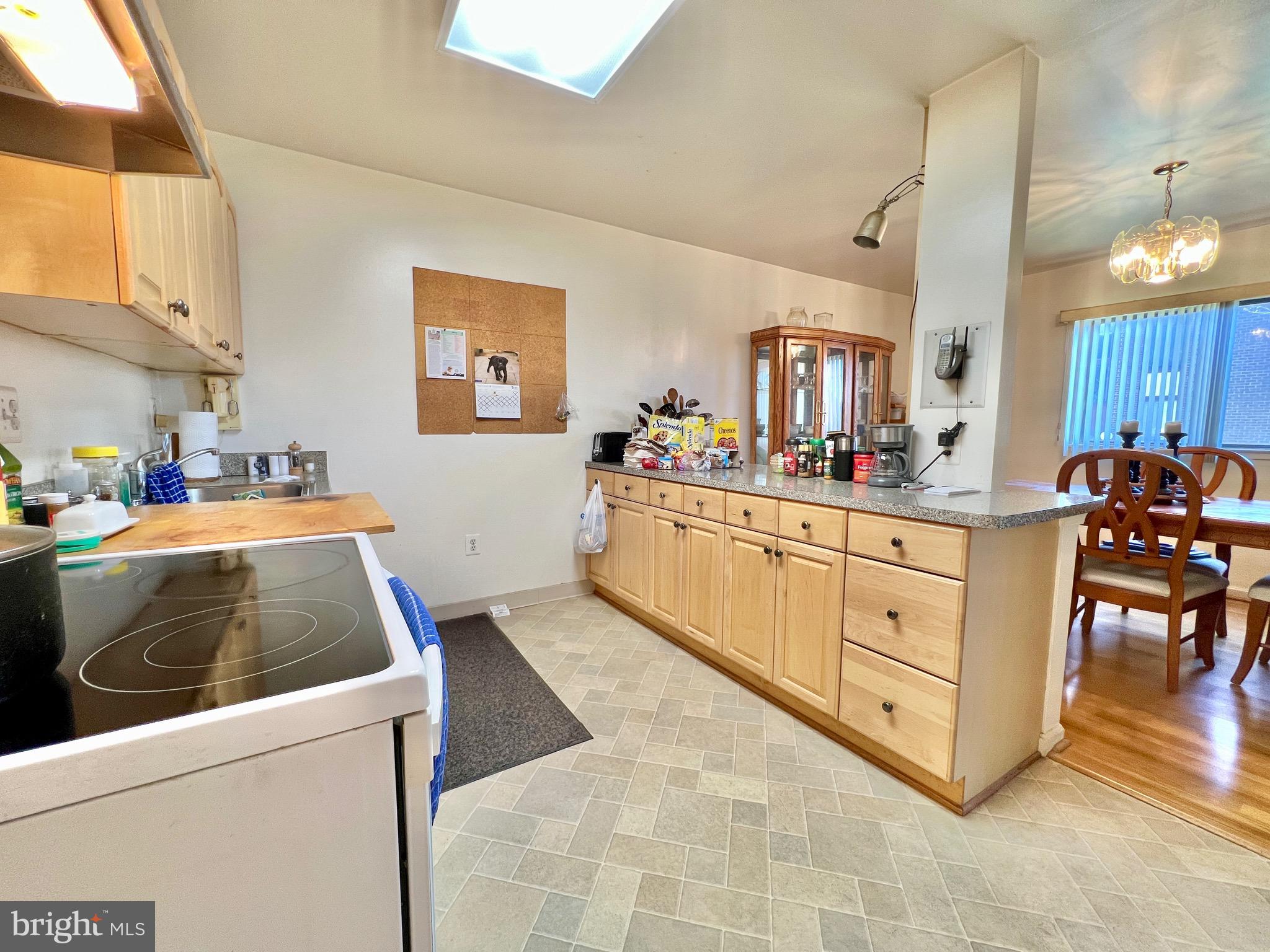 HAWTHORNE VILLAGE - Residential