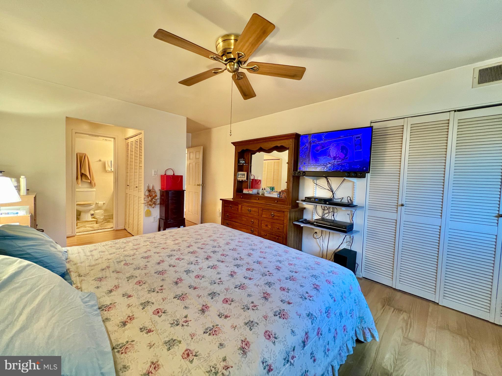 HAWTHORNE VILLAGE - Residential