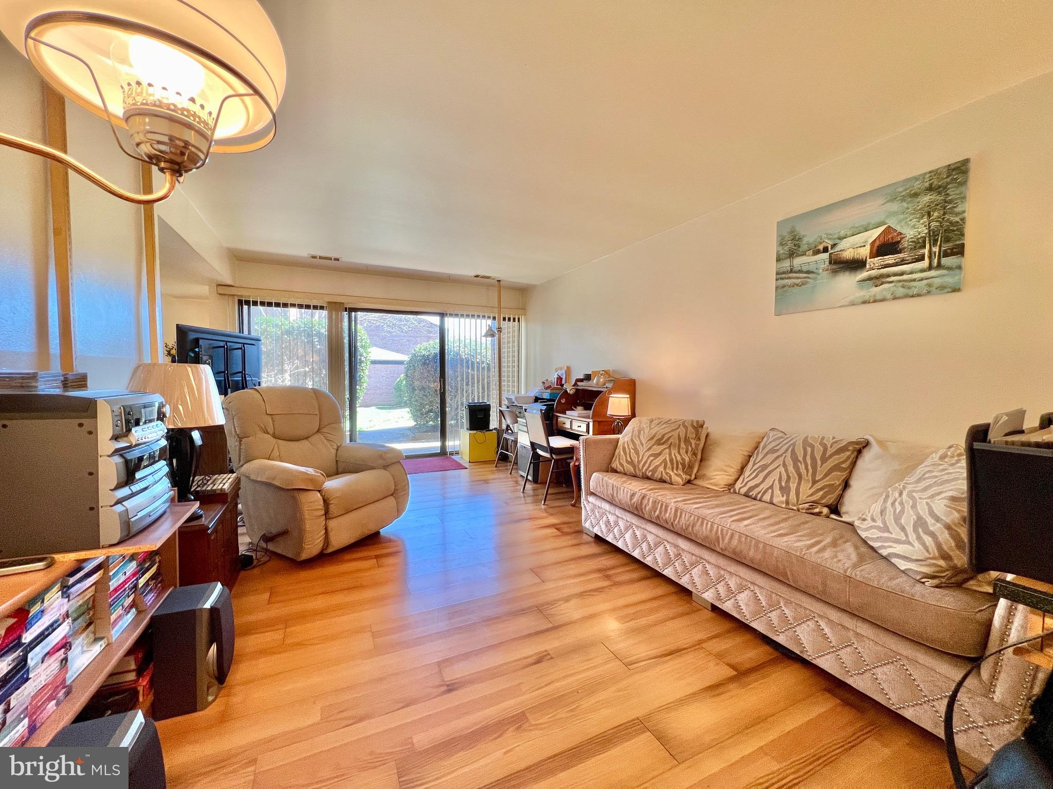 HAWTHORNE VILLAGE - Residential