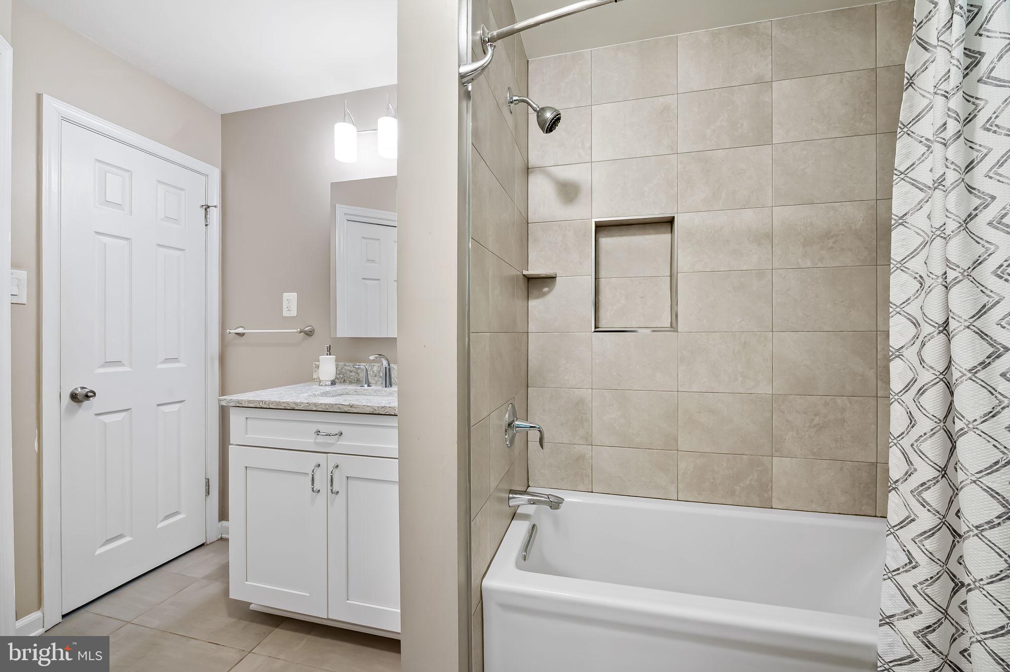 NORTH SHORE - Residential