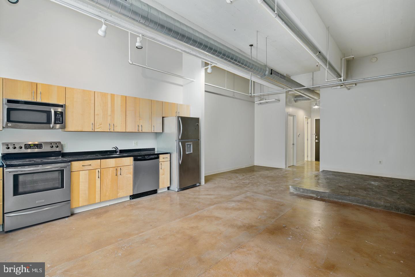 WASHINGTON SQ WEST - Residential Lease