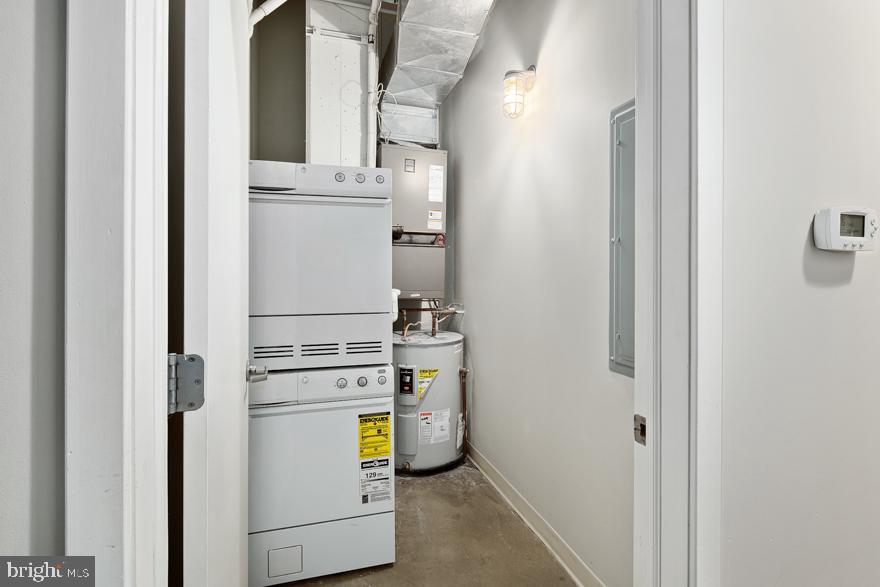 WASHINGTON SQ WEST - Residential Lease