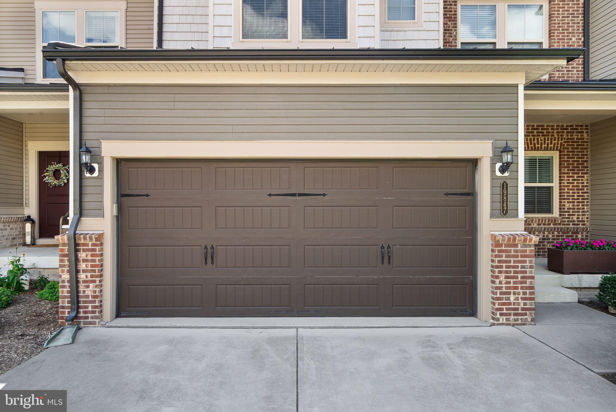 19847 SILVERY BLUE TERRACE