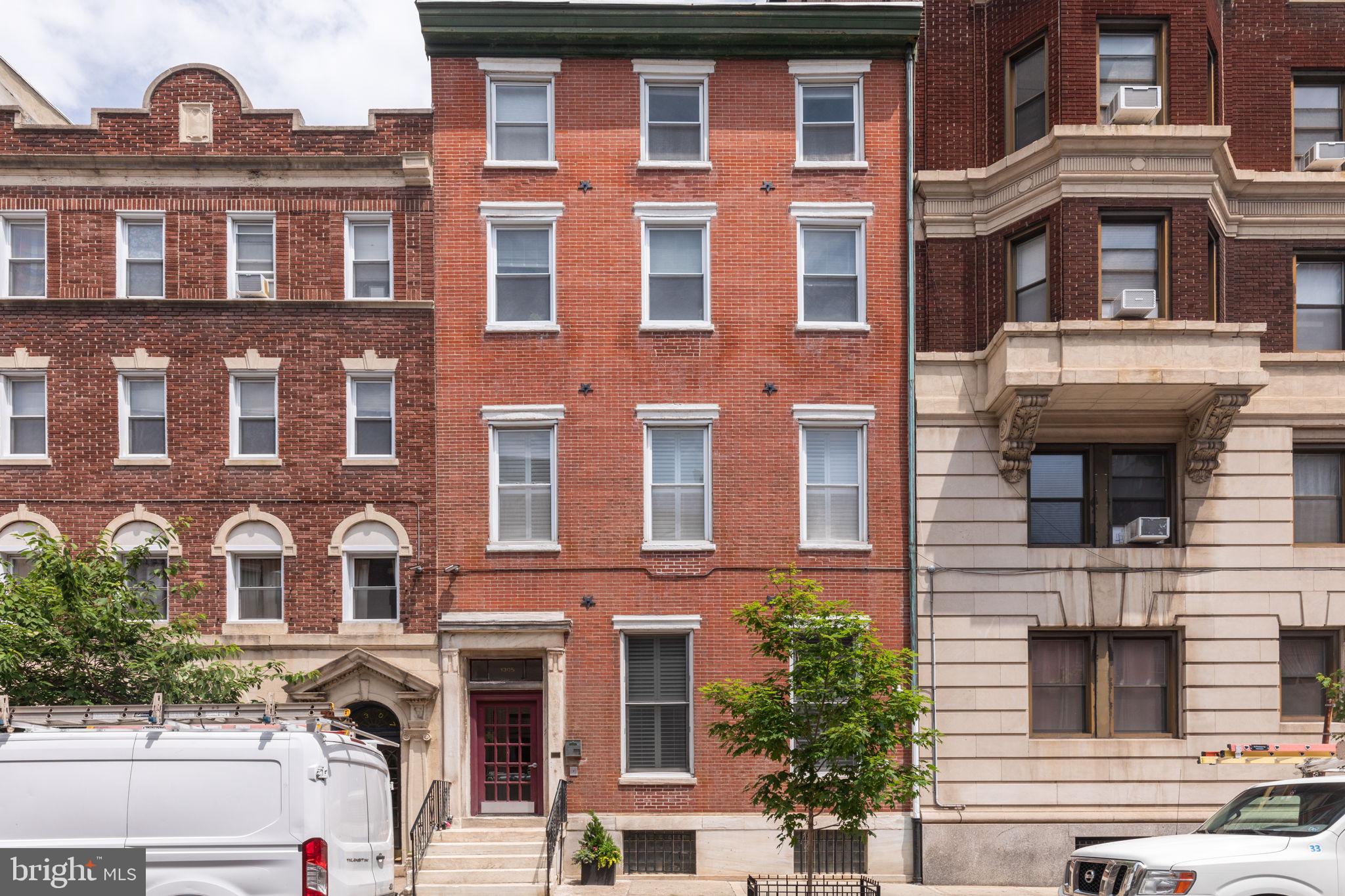 WASHINGTON SQ - Residential