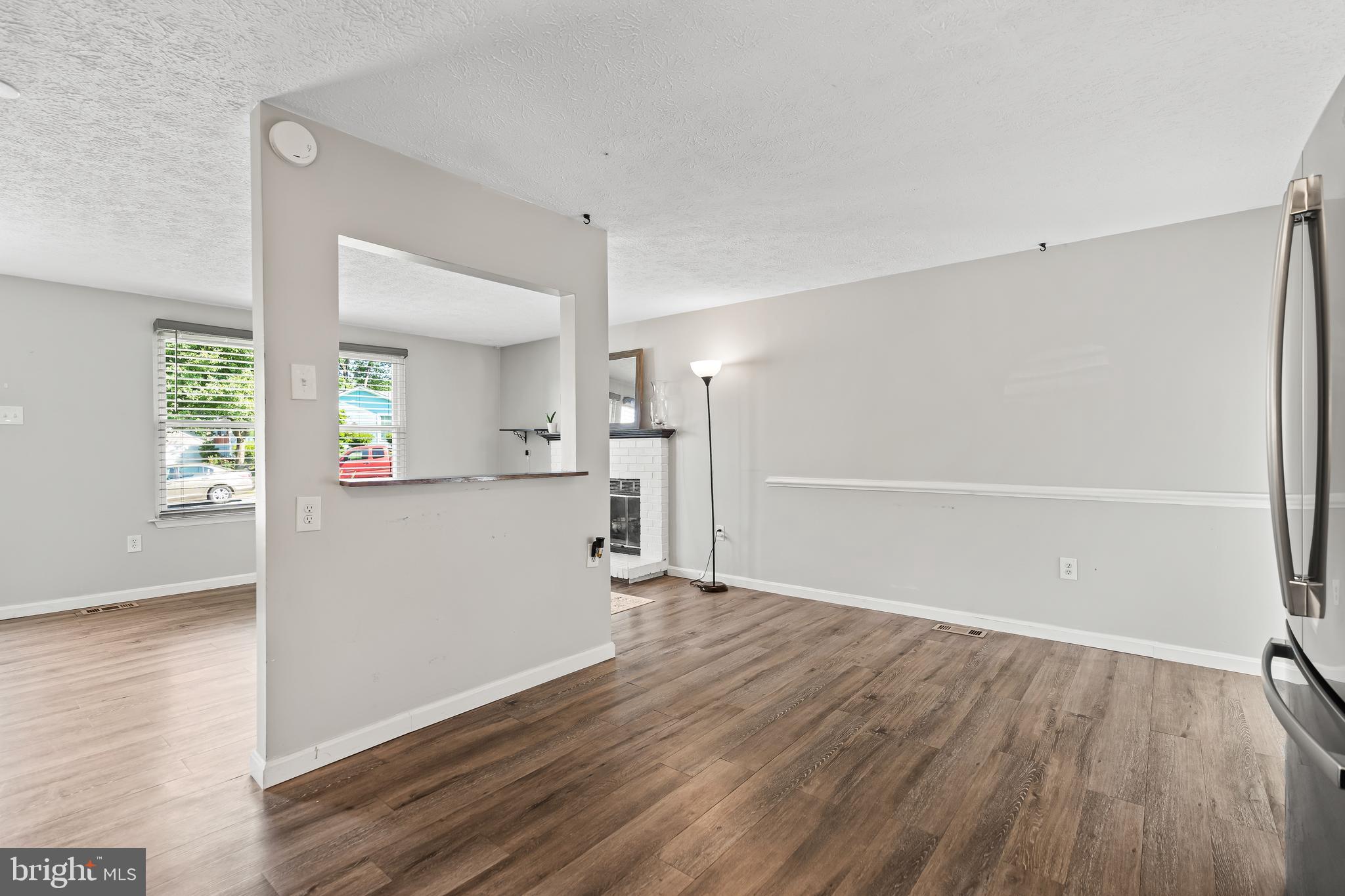 HILLCREST KNOLLS - Residential