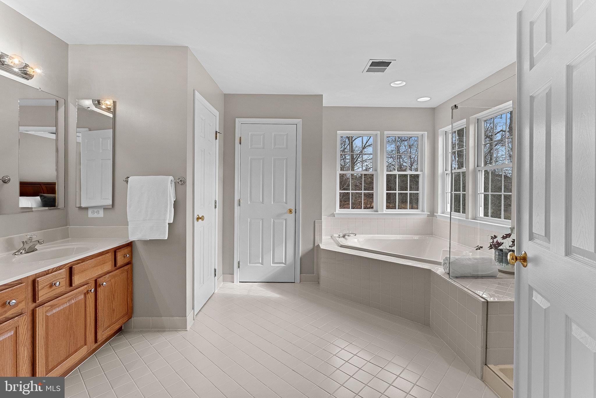 KINCAID FOREST - Residential