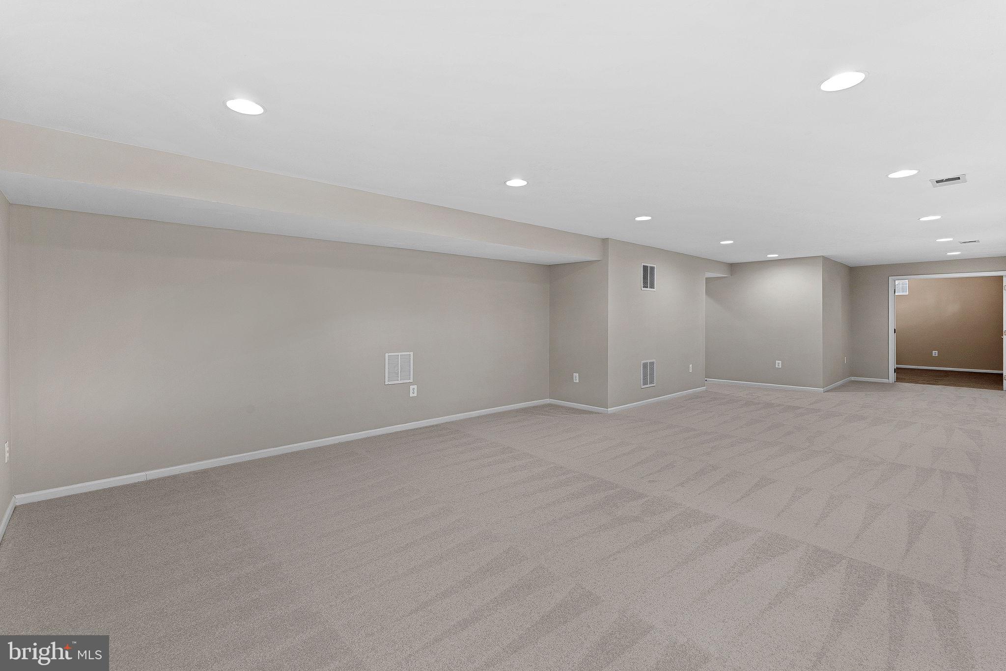 KINCAID FOREST - Residential