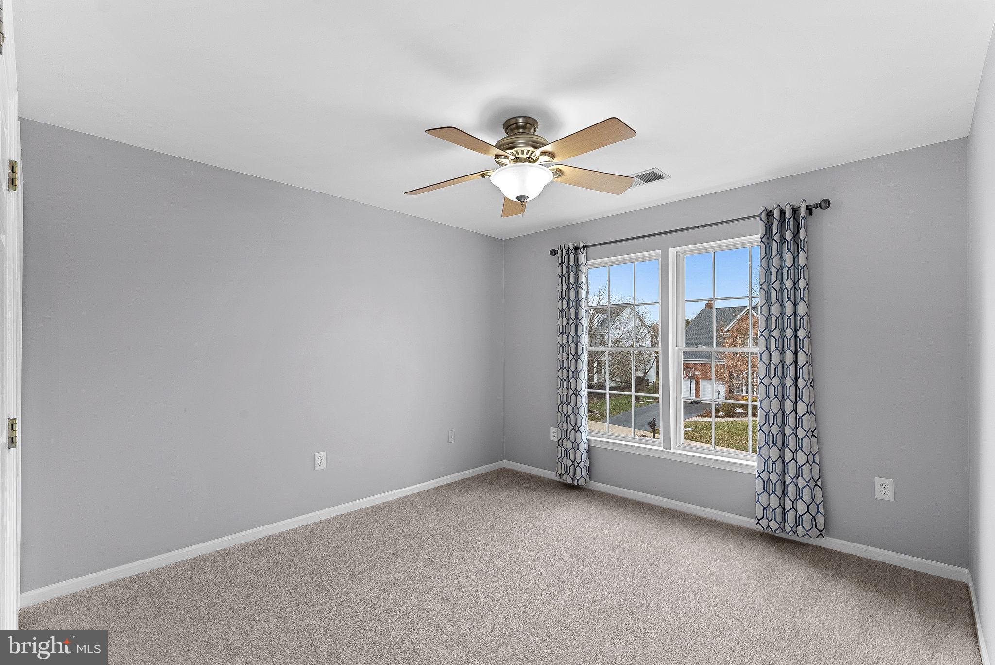 KINCAID FOREST - Residential