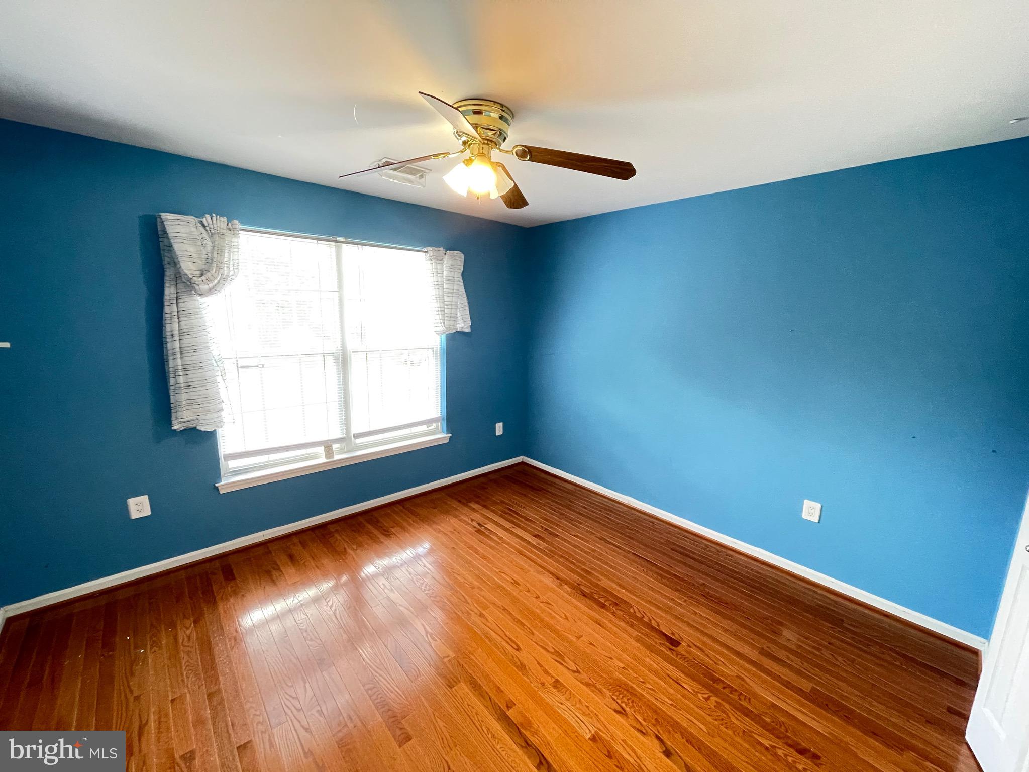 BEL AIR WOODS - Residential Lease