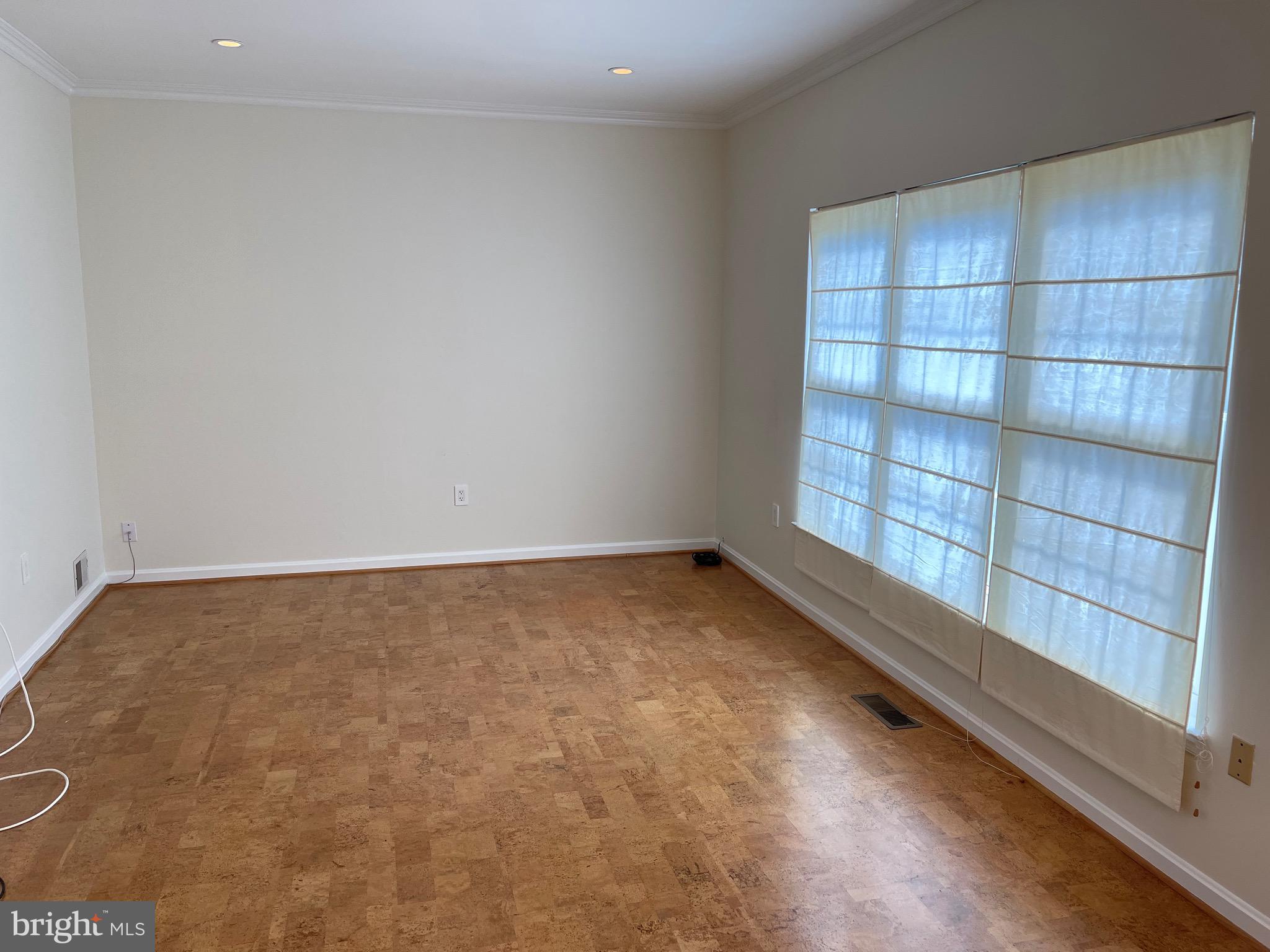 BEL AIR WOODS - Residential Lease