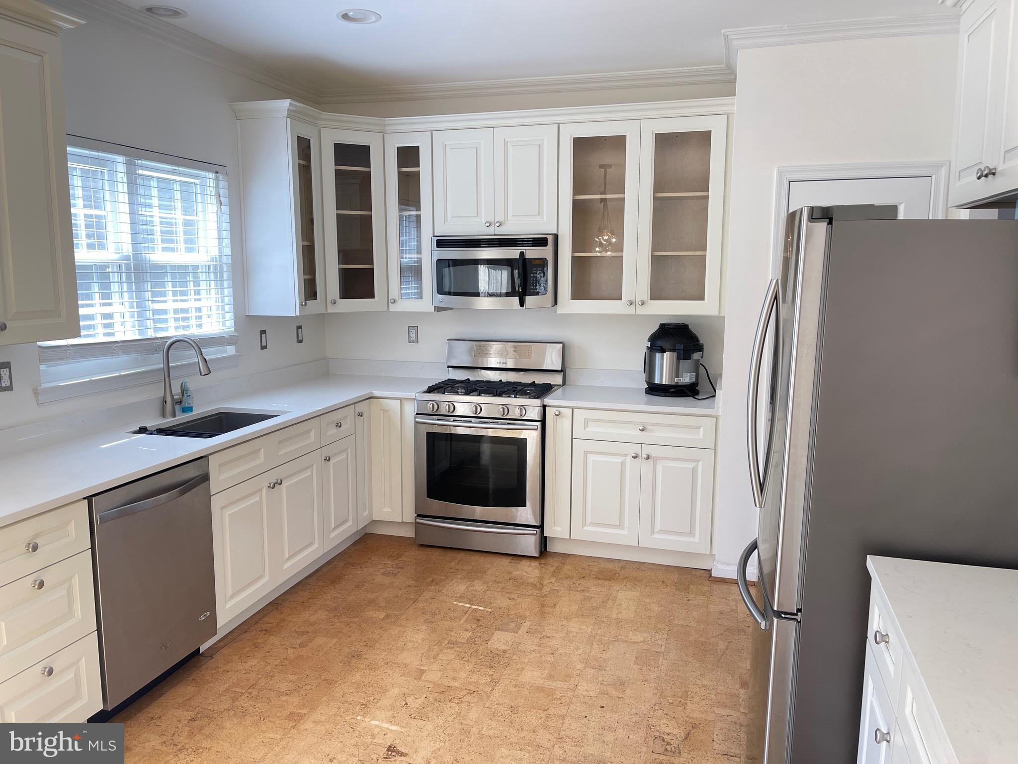 BEL AIR WOODS - Residential Lease