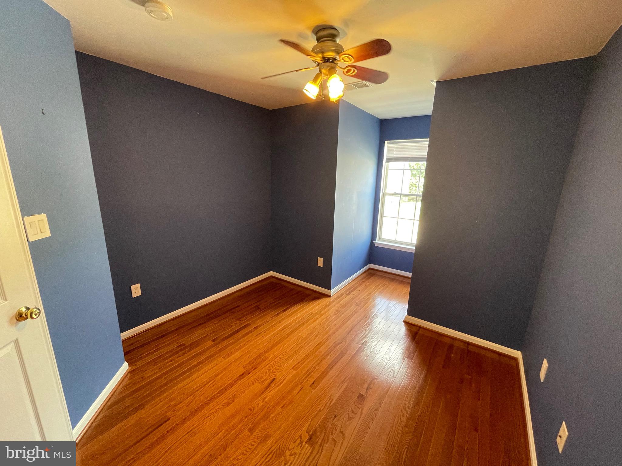 BEL AIR WOODS - Residential Lease